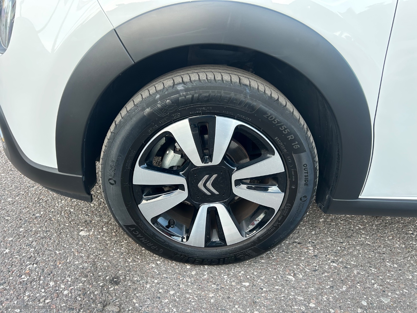 C3 PureTech 83 S&S Shine VERNICE BICOLORE - BIANCO/TETTO NERO - immagine 11