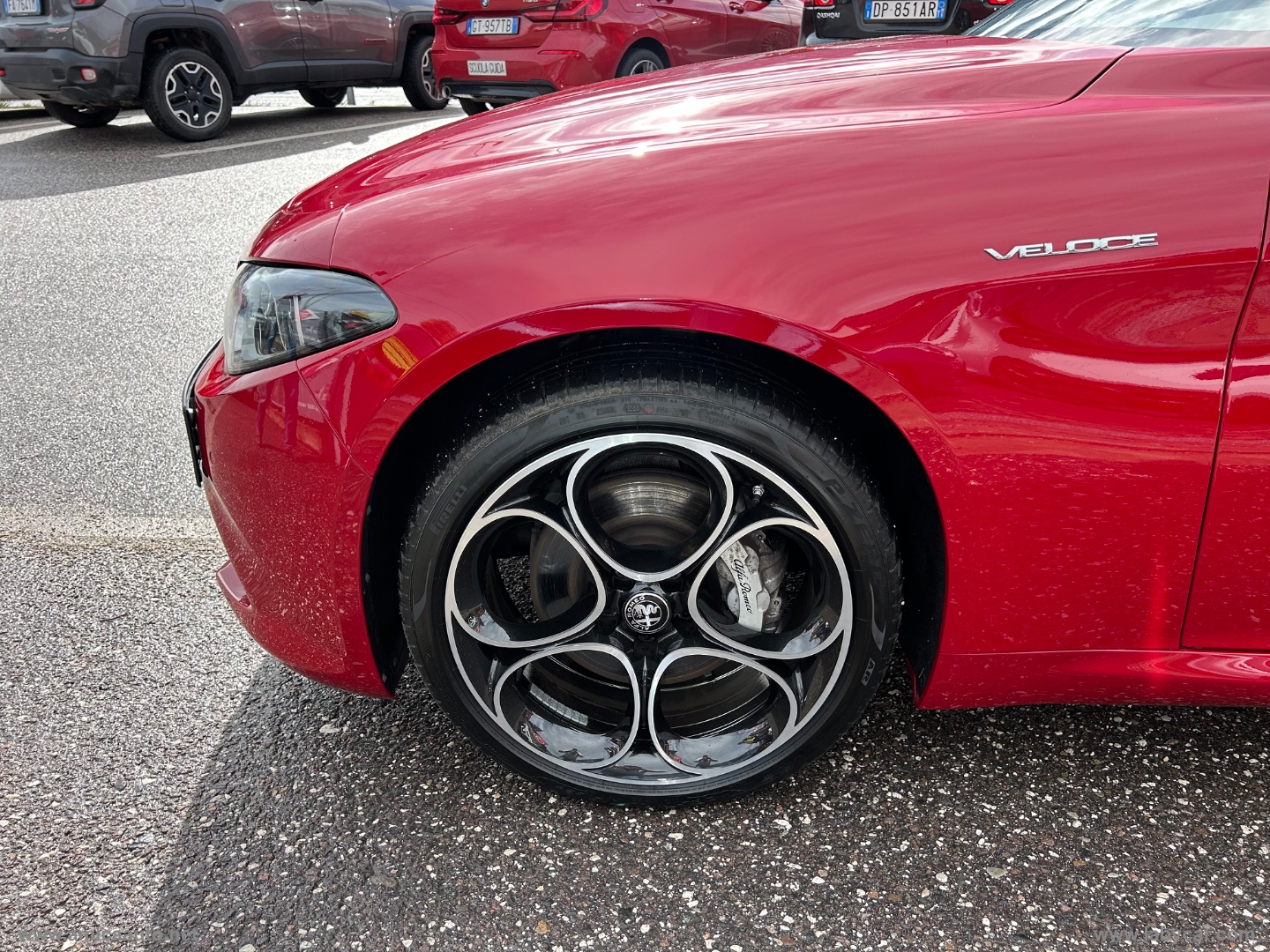 Giulia 2.0 Turbo 280CV AT8 AWD Q4 Veloce KM 10.700 - immagine 11