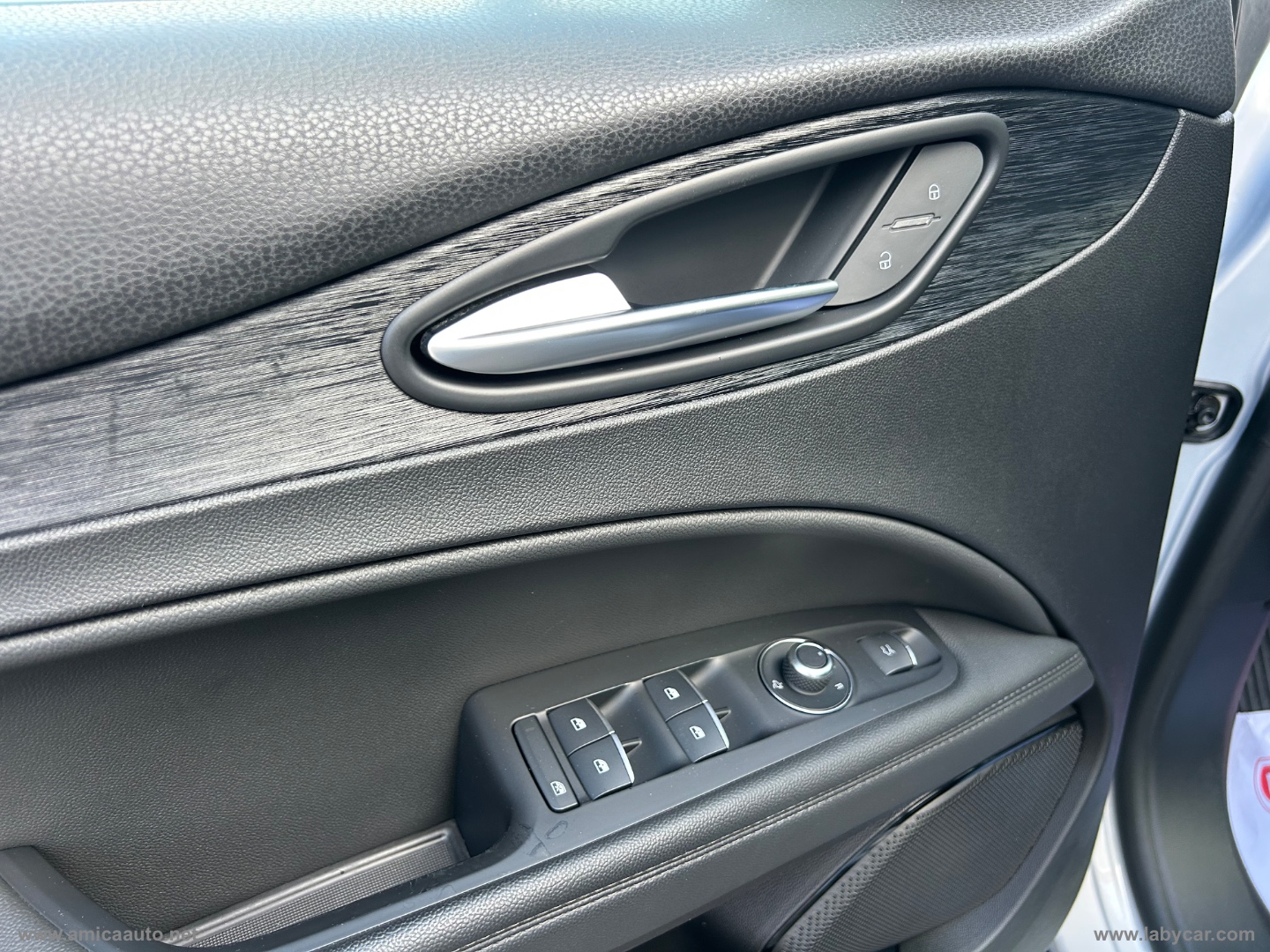 Stelvio 2.2 T.diesel 210 CV AT8 Q4 Super - immagine 11