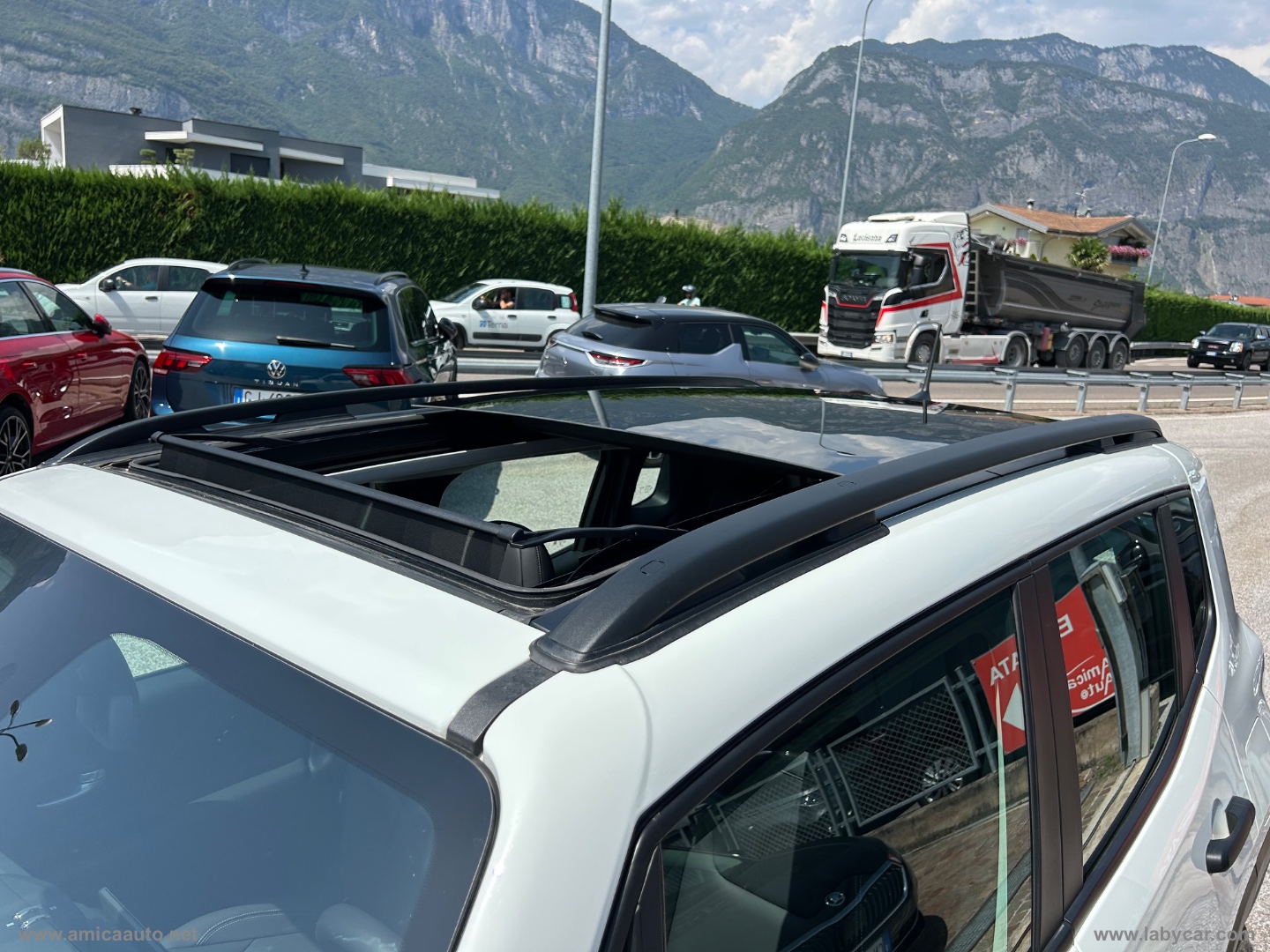 Renegade 1.3 T4 240CV PHEV 4xe AT6 Over. SOLO KM 2.300 - immagine 11