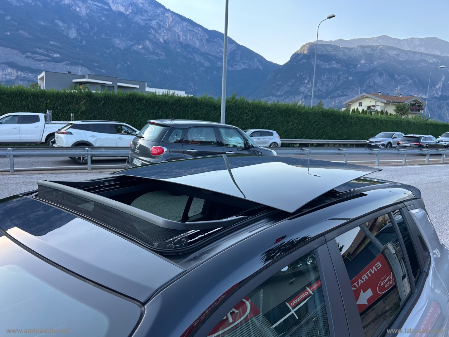 Avenger 1.2 Turbo 110CV e-Hybr. Summit VERNICE BICOLORE GRIGIO STONE/TETTO NERO - immagine 11