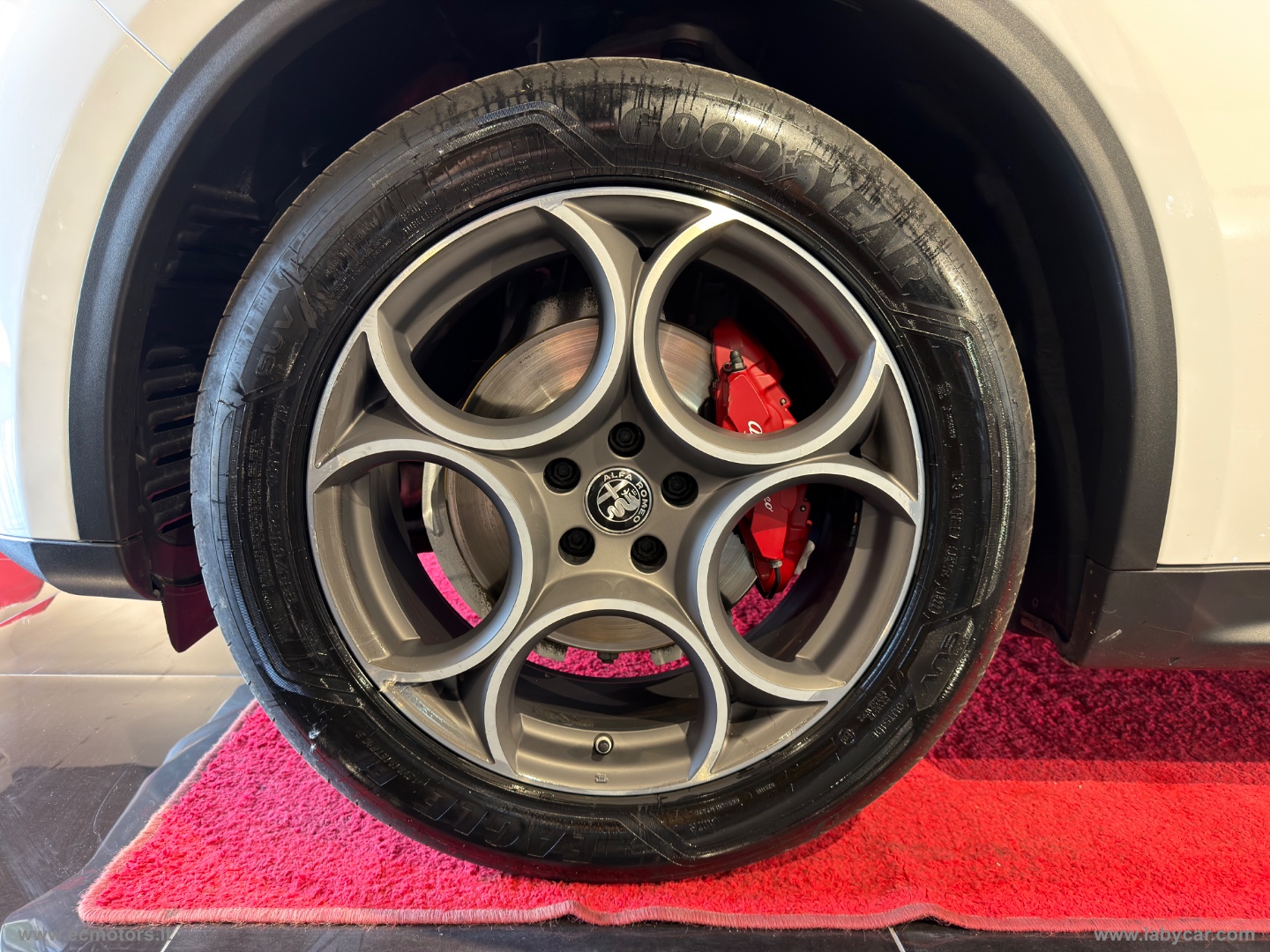 Stelvio 2.2 T.diesel 190CV AT8 Q4 Sprint - immagine 11