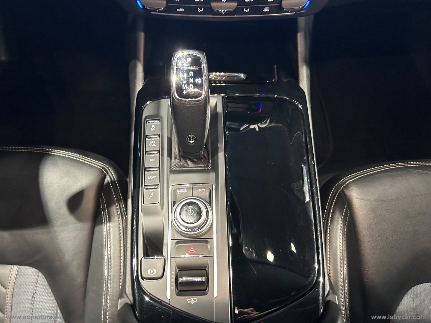 Levante V6 Diesel 275 CV AWD Granlusso - immagine 11
