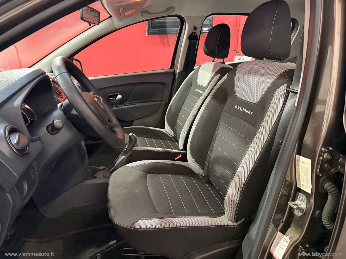 Sandero Stepway 1.0 SCe 75CV Access - immagine 11