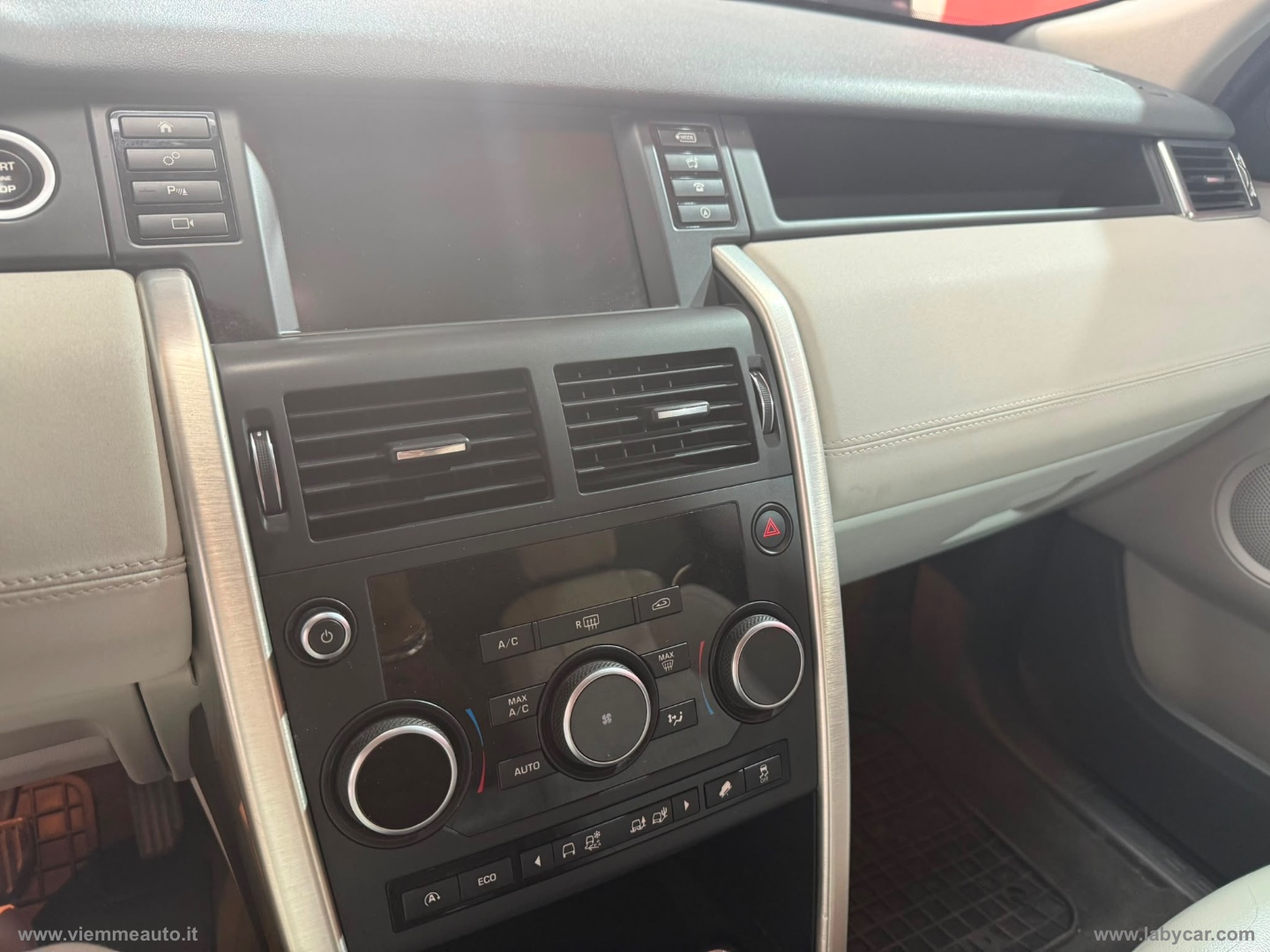 Discovery Sport 2.2 TD4 HSE Luxury - immagine 11