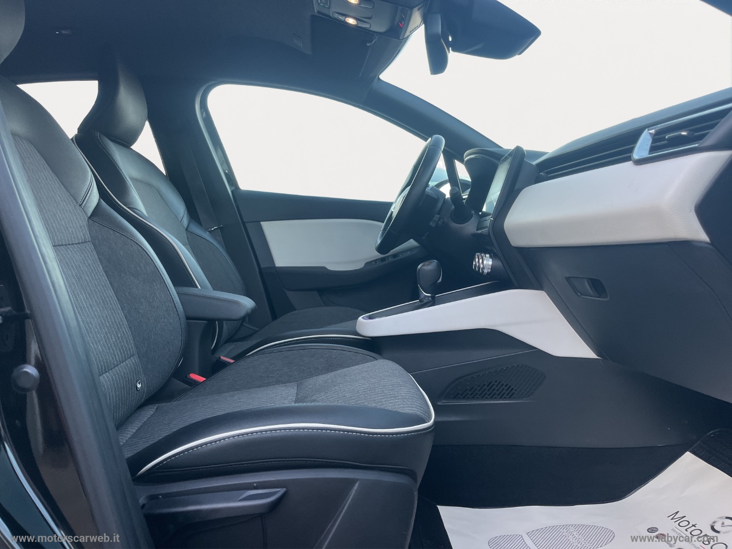 Clio Full Hybrid E-Tech 145 CV Techno - immagine 11