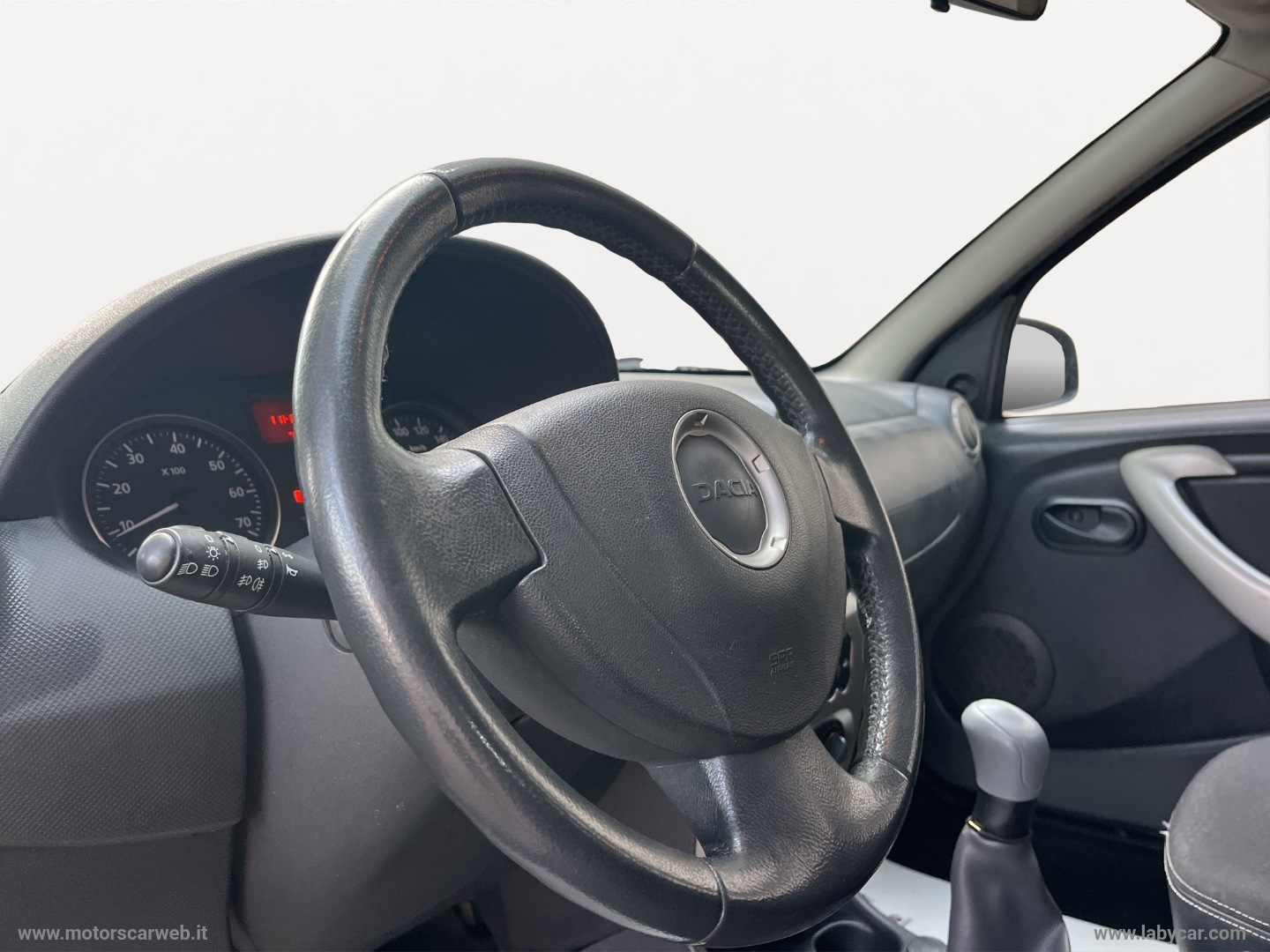 Sandero Stepway 1.6 8V 90 CV - immagine 11