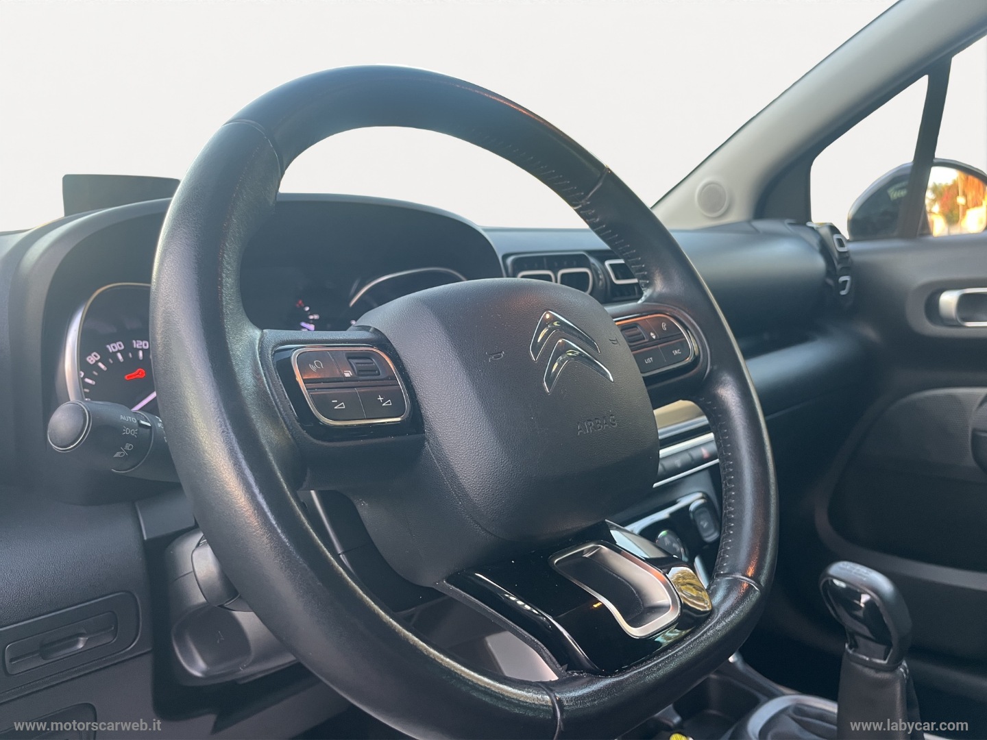 C3 Aircross BlueHDi 100 S&S Shine - immagine 11