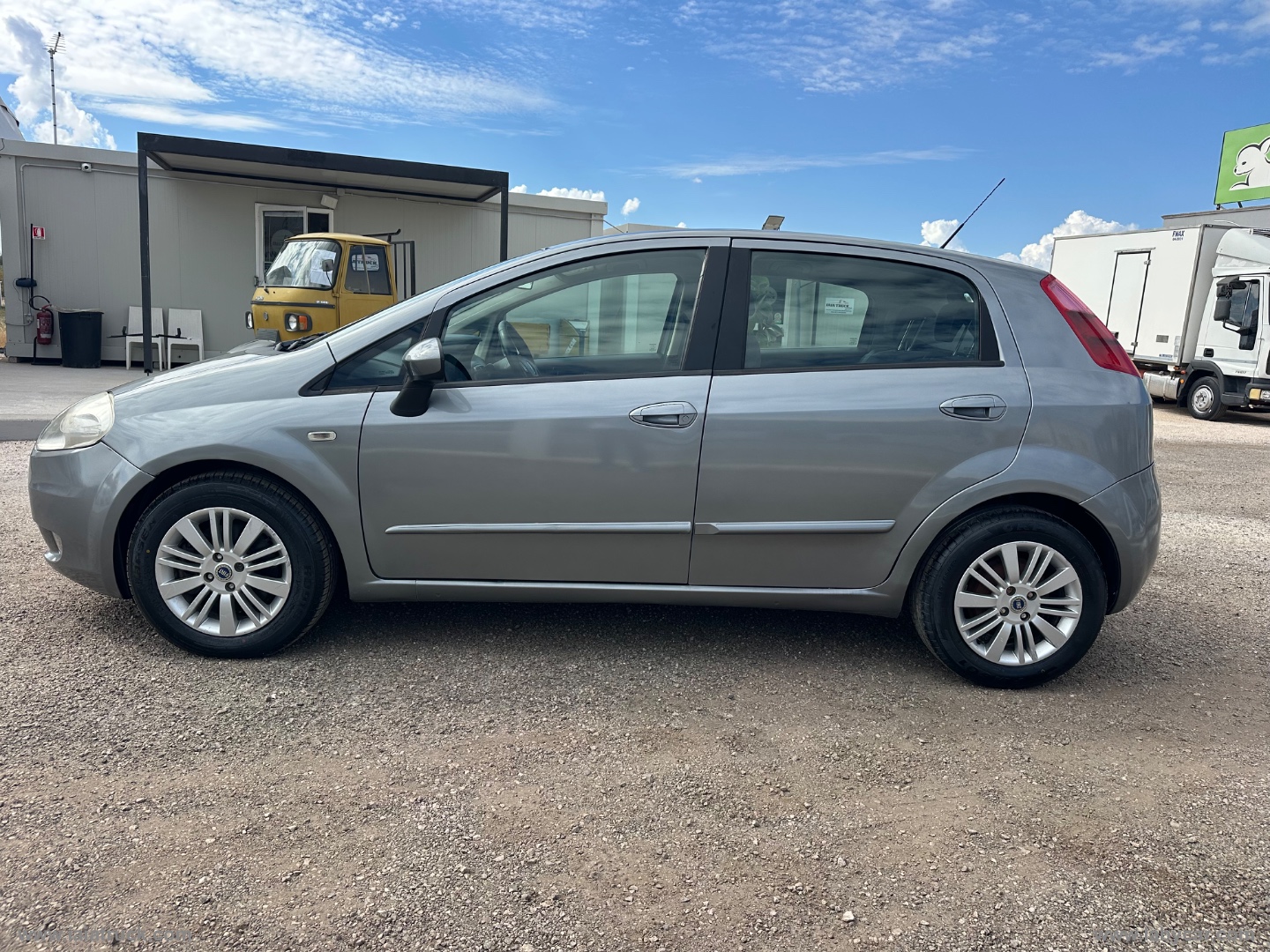 Grande Punto 1.3 MJT 90 CV 5p.CAMBIO SEQUENZIALE - immagine 11