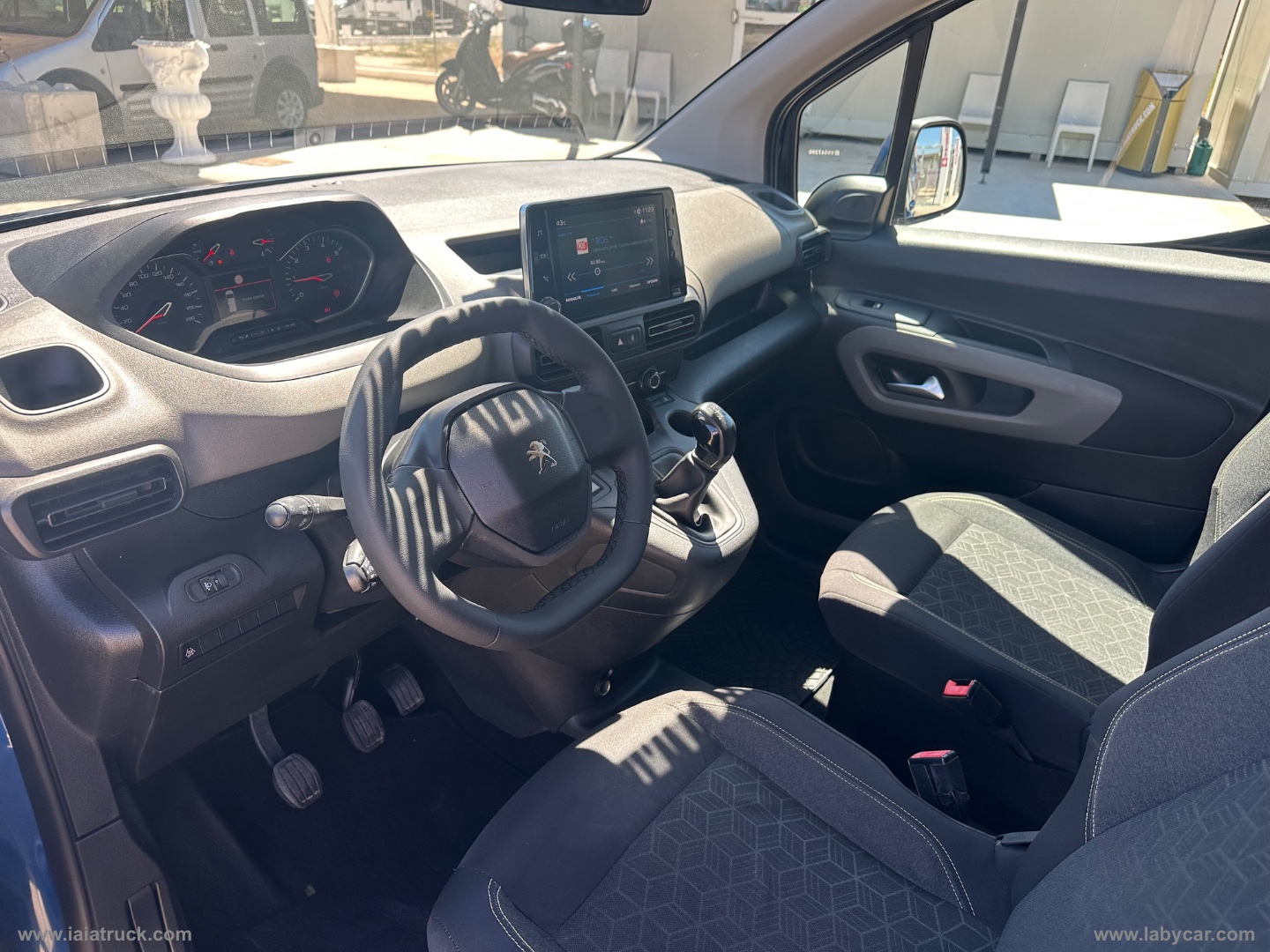Rifter Mix BlueHDi Active AUTOCARRO N1 5 POSTI - immagine 11
