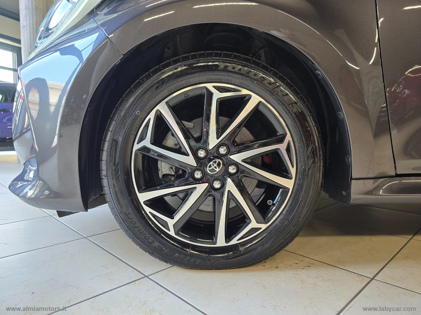 Yaris 1.5 Hybrid 5p. Lounge - immagine 11