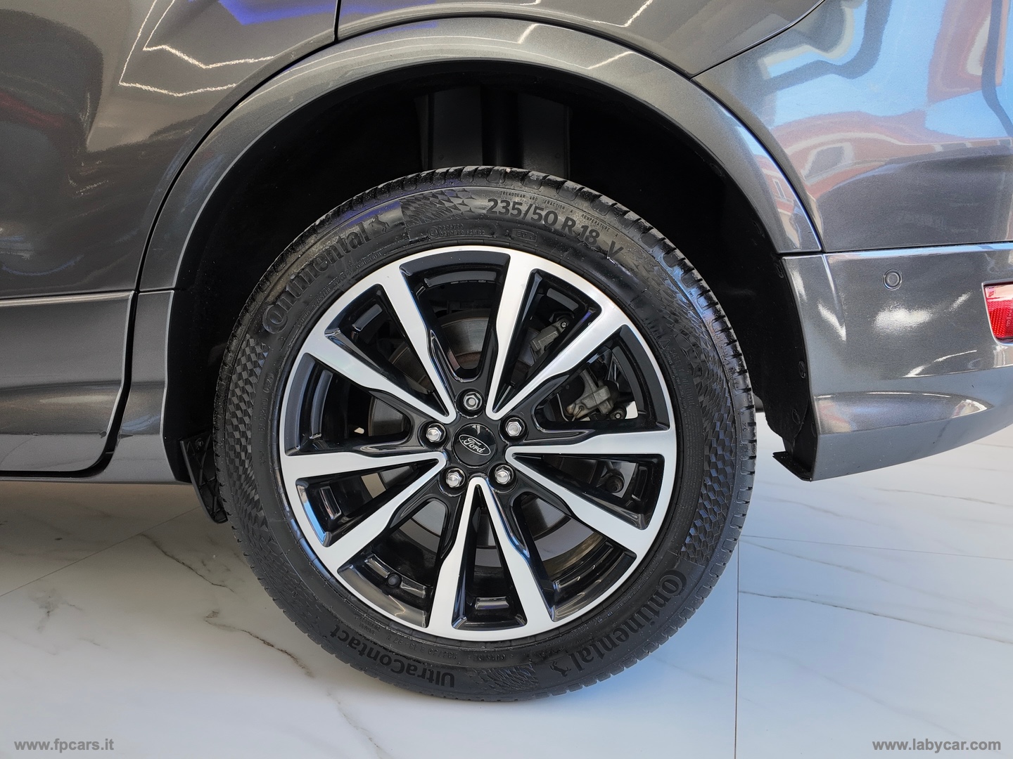Kuga 2.0 TDCI 150CV S&S 4WD Pow. ST-Line TETTO APRI. - immagine 11
