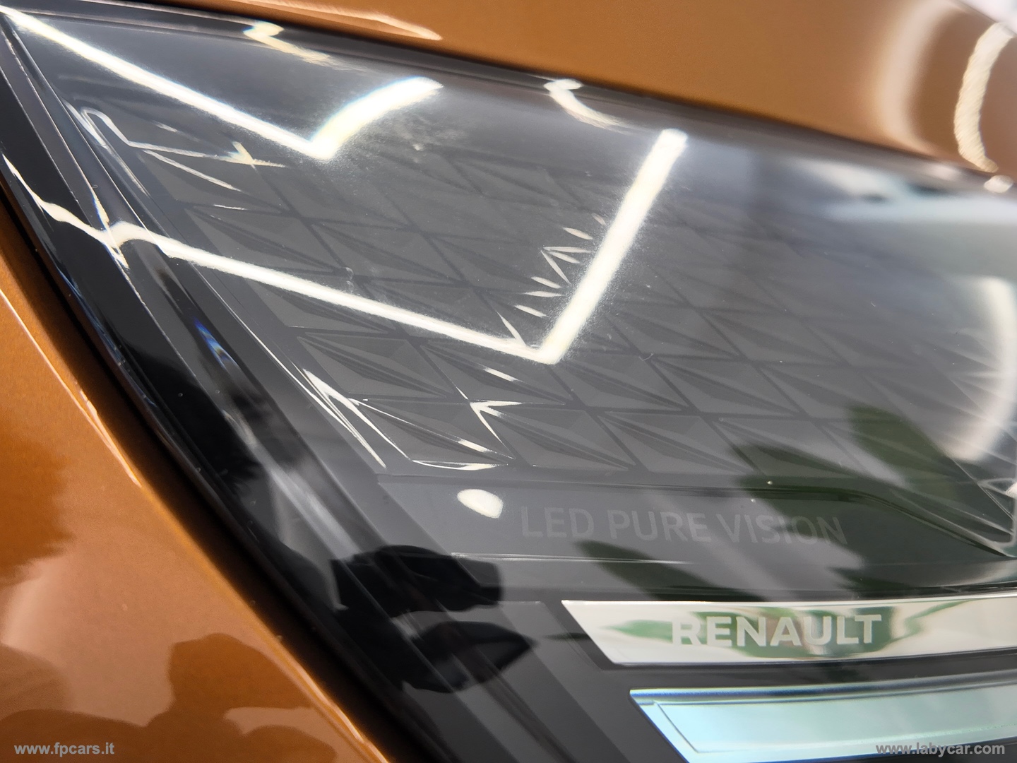 Captur Pl.-in Hybr. E-Tech 160 Init.Par. - immagine 11
