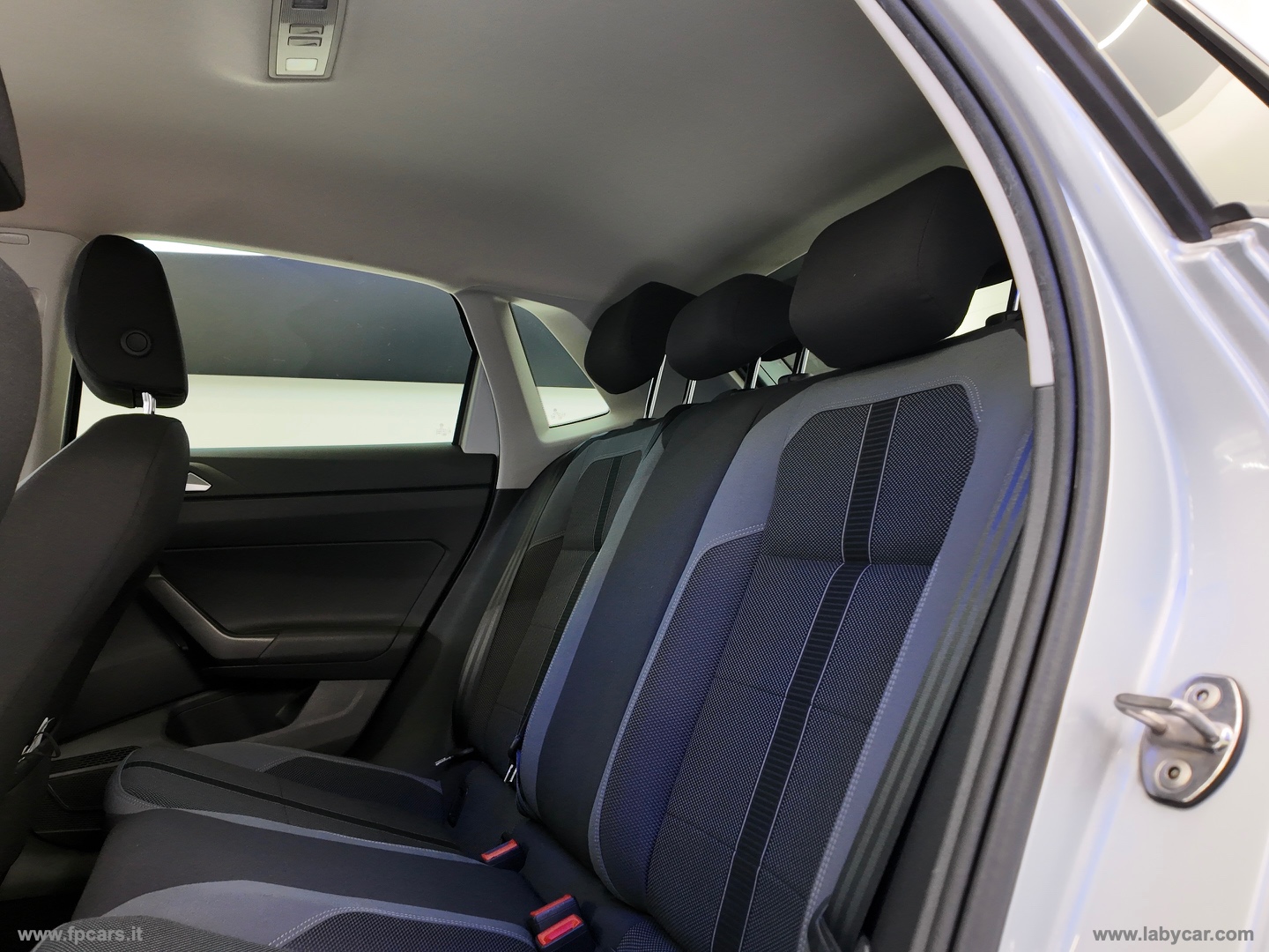 Polo 1.0 TSI 115 CV DSG R-Line - immagine 11
