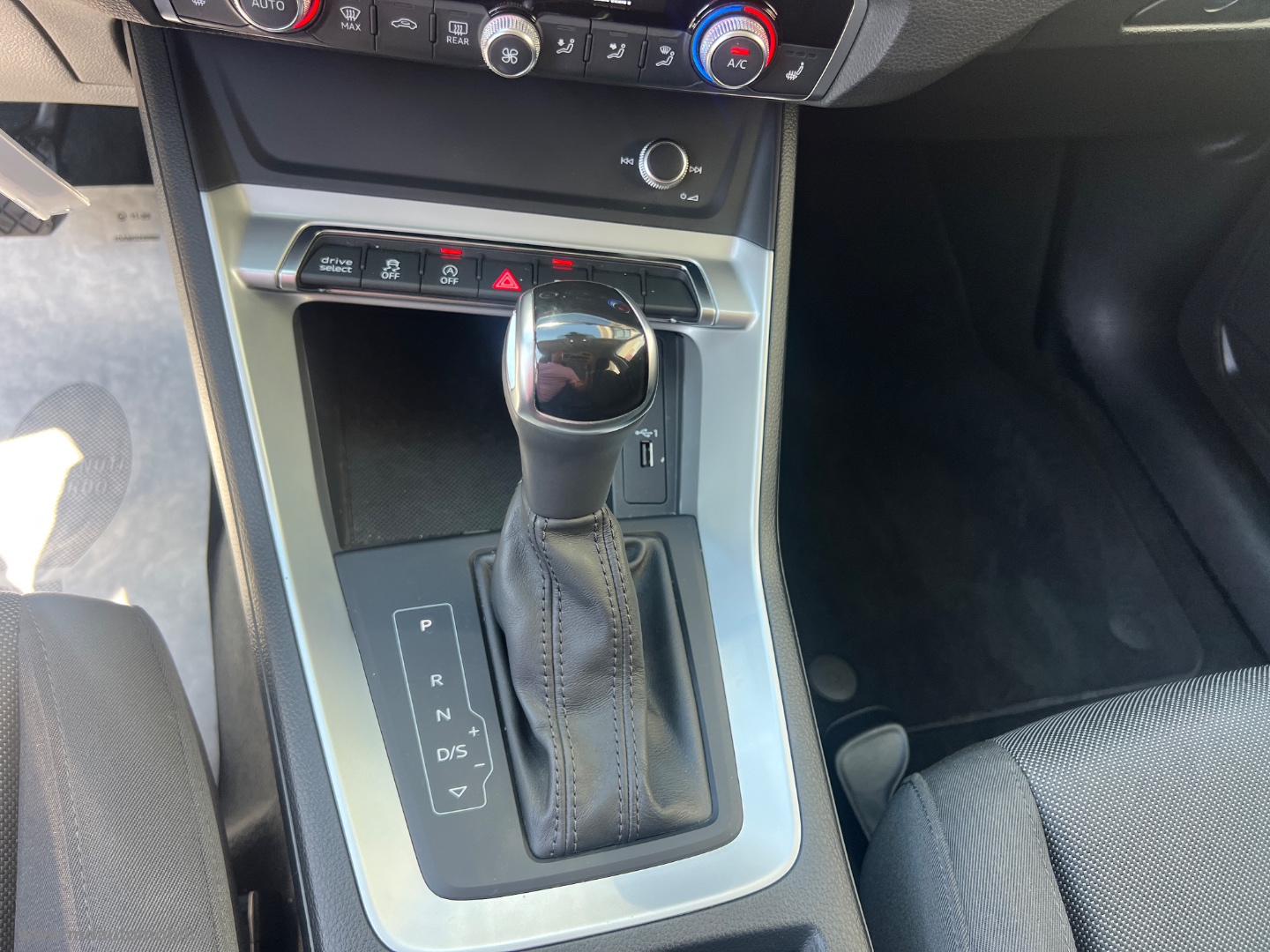 Q3 SPB 35 TDI S tronic Business Plus SOLO KM.70000 - immagine 11