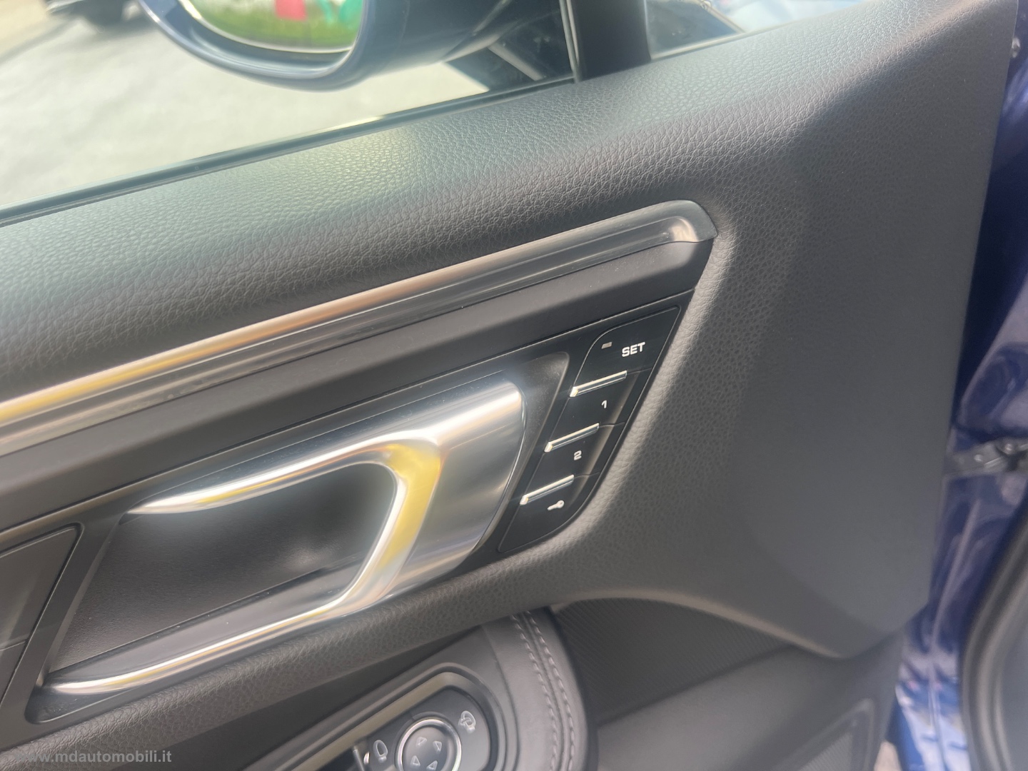 Macan 2.0 TETTO 21 CAMERA FULL - immagine 11
