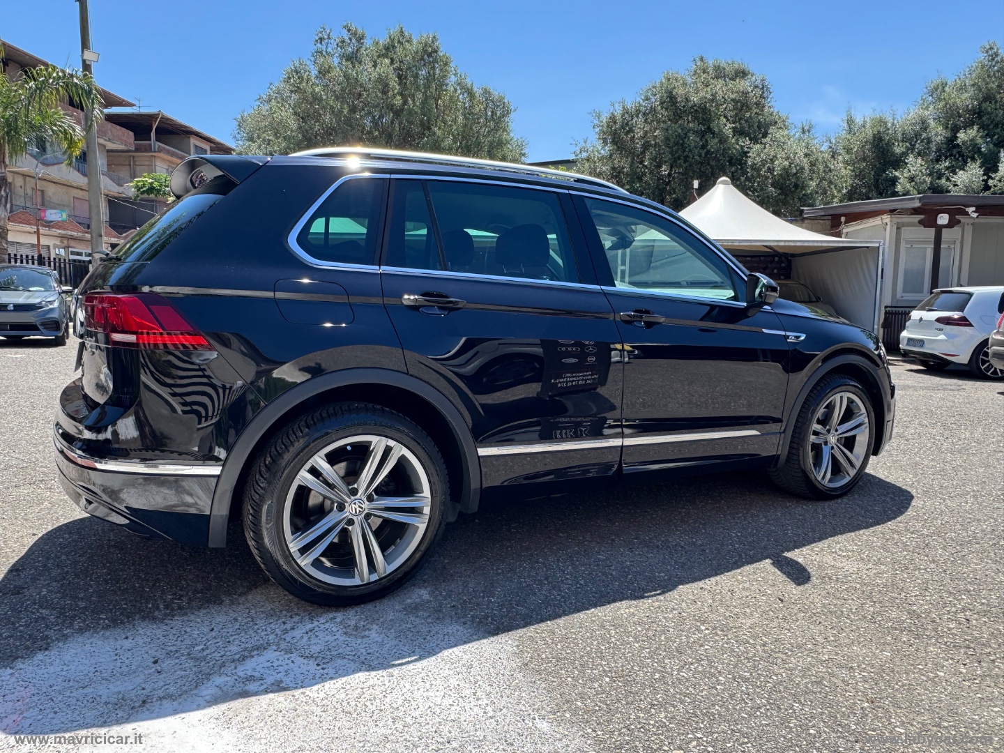 Tiguan 1.6 TDI Style BMT - immagine 11