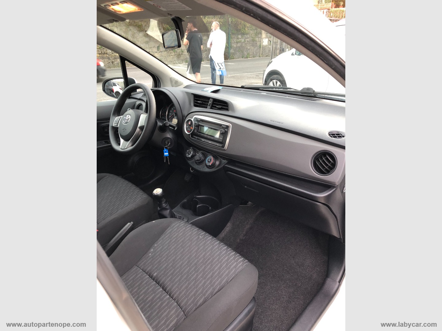 Yaris 1.0 5p. Active - immagine 11