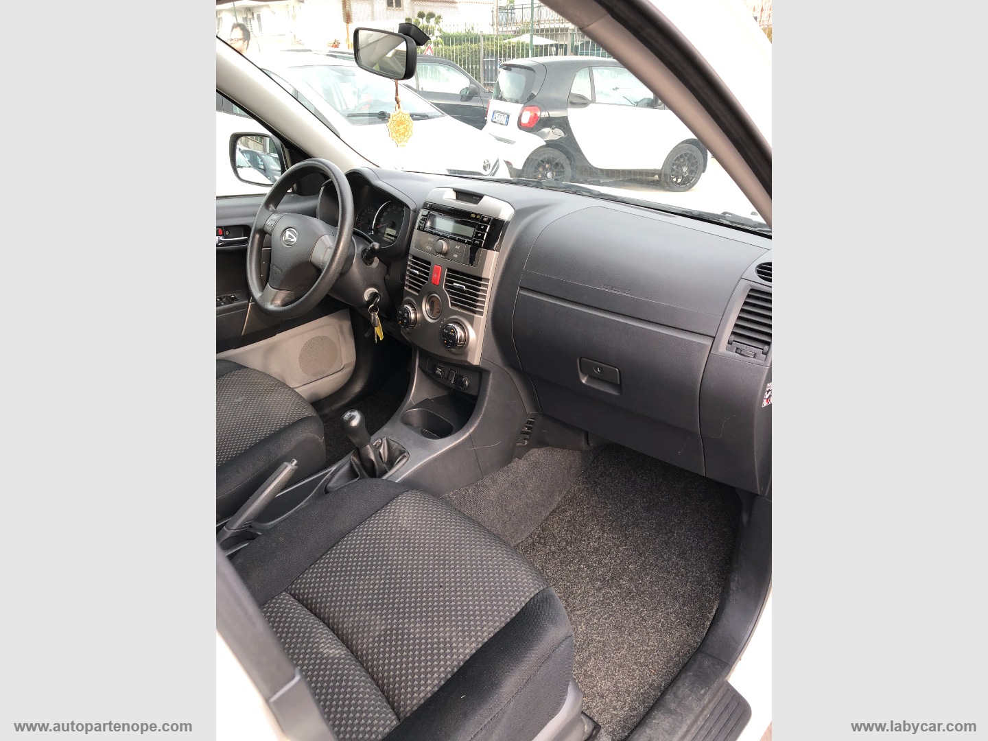 Terios 1.5 4WD B Easy Green Powered - immagine 11