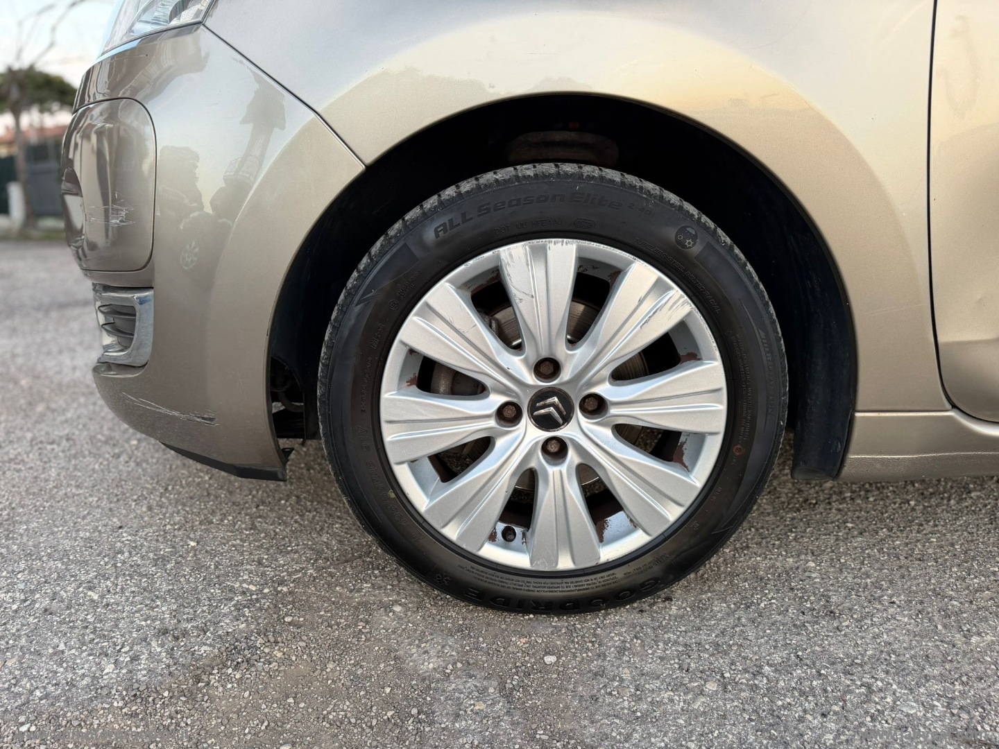 C3 Picasso 1.6 VTi 120 Exclusive Style - immagine 11