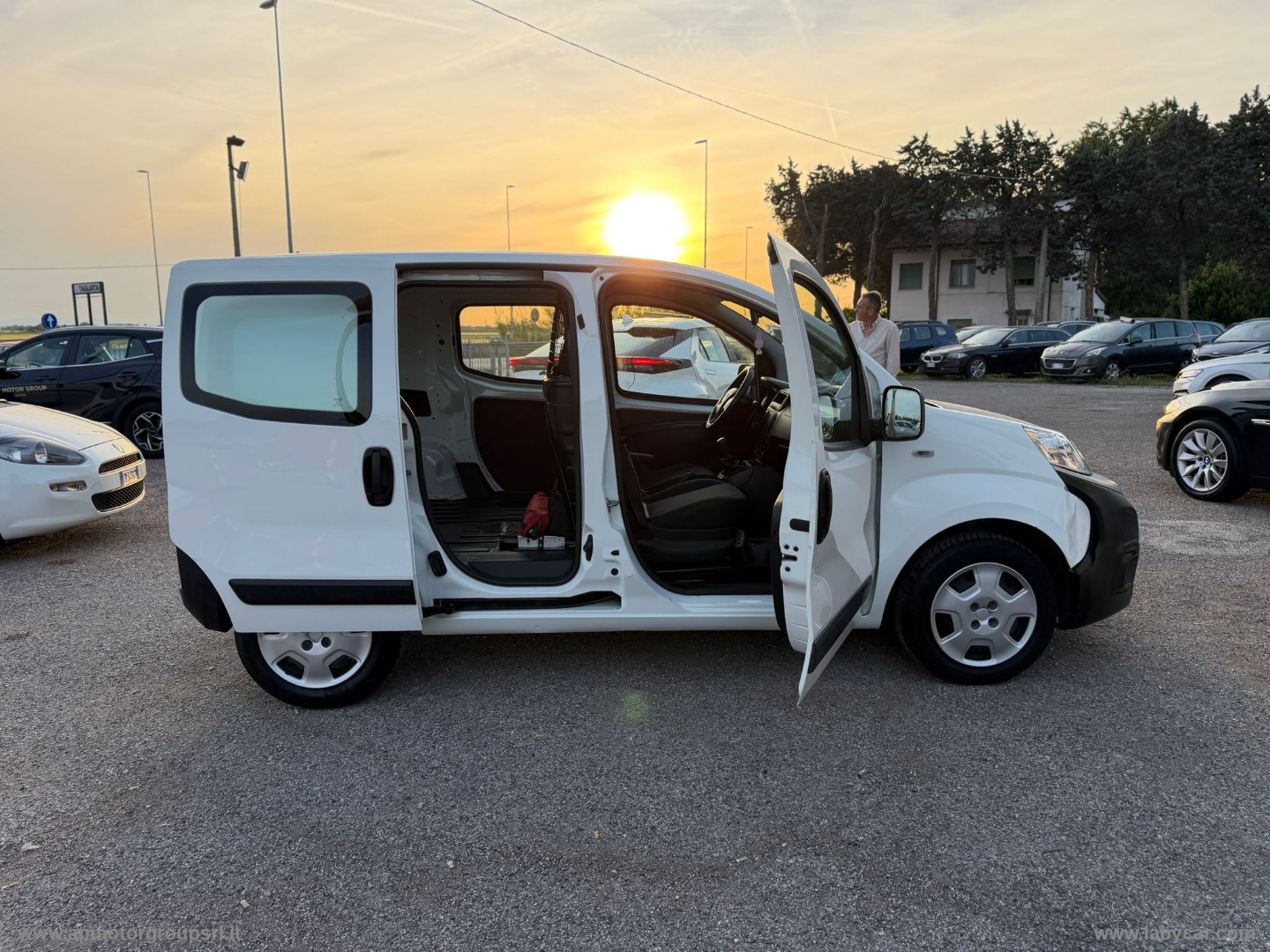 Fiorino 1.3 MJT 95CV Cargo SX SEMIVETRATO - immagine 11