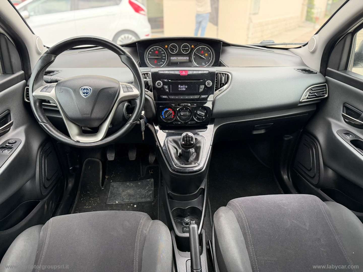 Ypsilon 1.3 MJT 95 CV 5p. S&S Gold - immagine 11