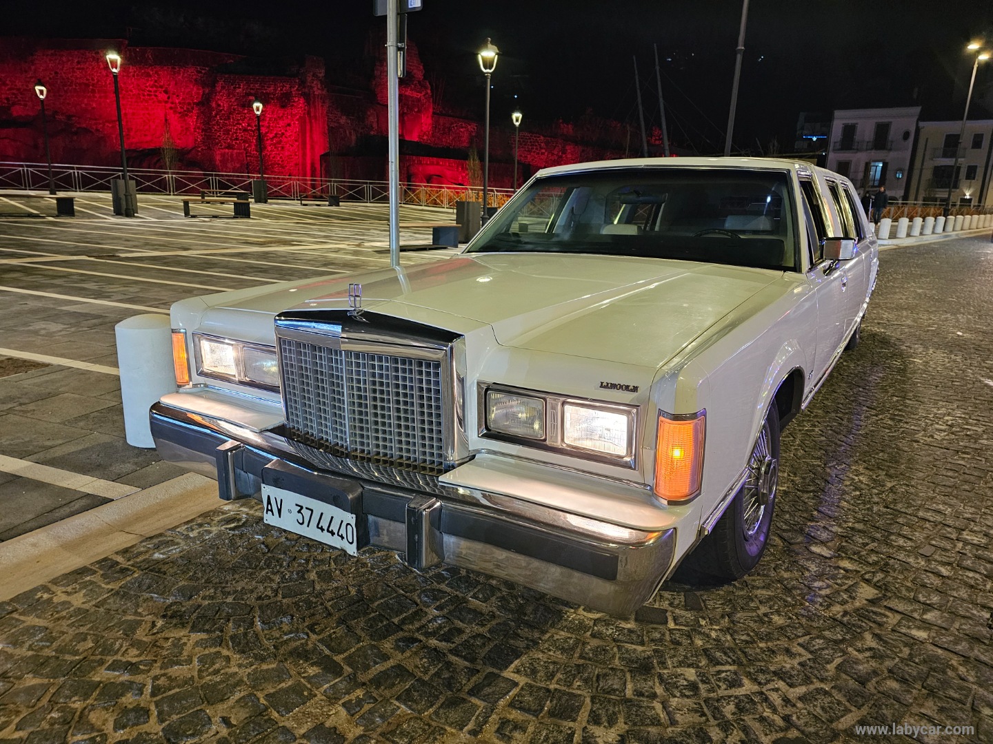 TOWN CAR - immagine 11