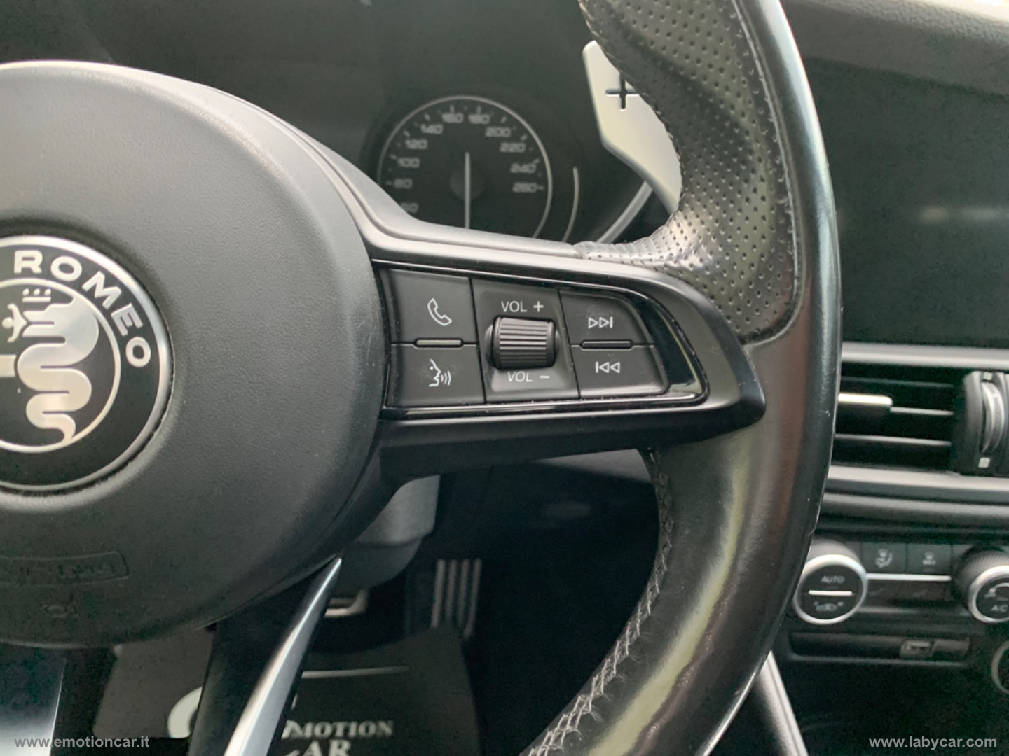 Giulia 2.2 TD 210 CV AT8 AWD Q4 Veloce - 2020 - immagine 11