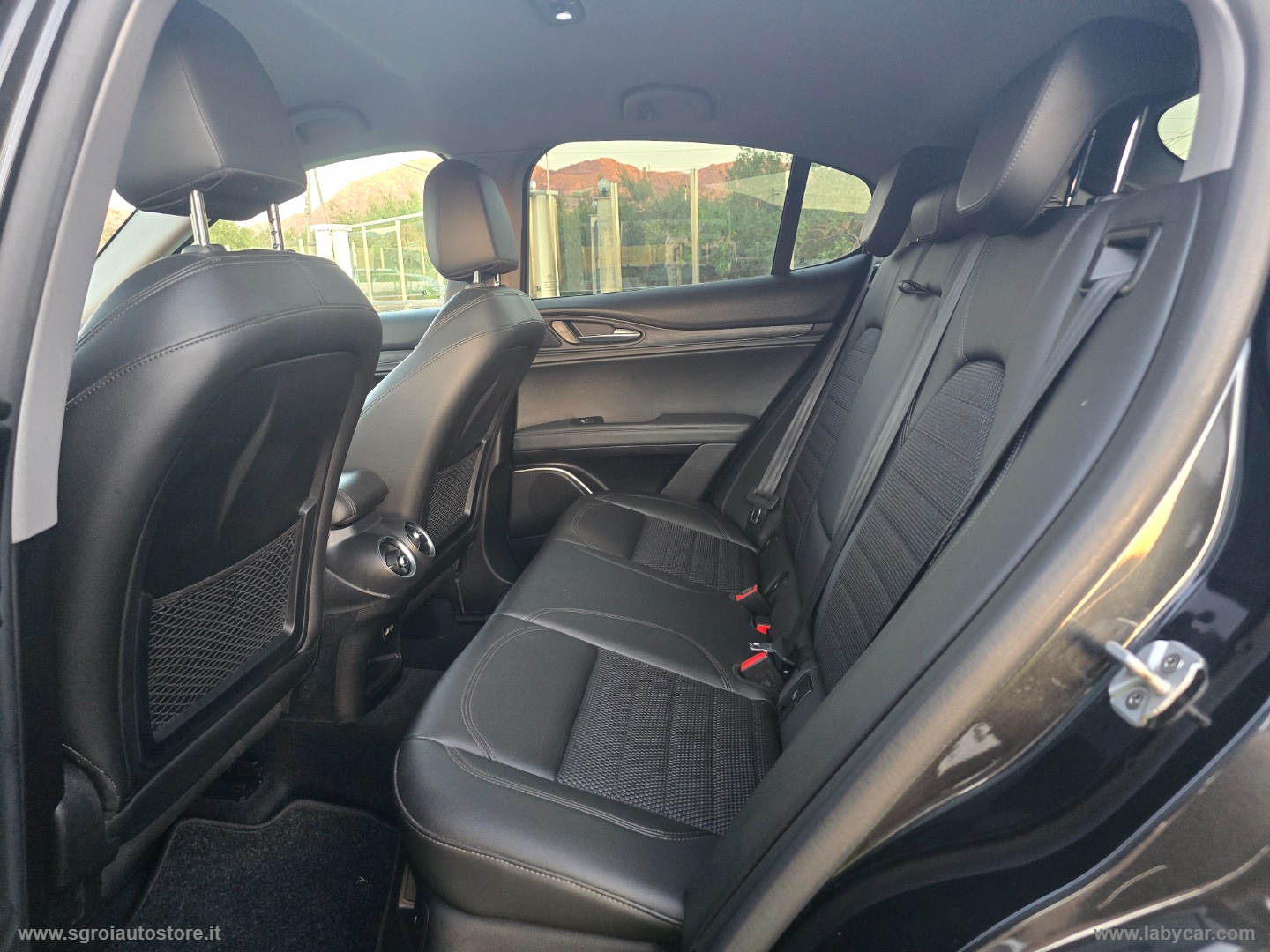 Stelvio 2.2 T.diesel 210 CV AT8 Q4 Exec. - immagine 11