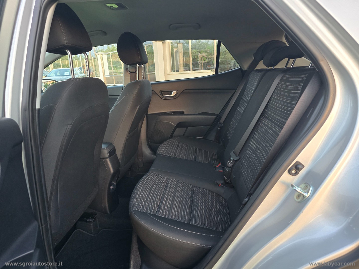 Stonic 1.0 T-GDi 100 CV MHEV iMT Style - immagine 11