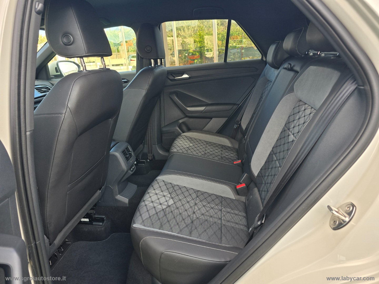 T-Roc 2.0 TDI SCR R-Line - immagine 11