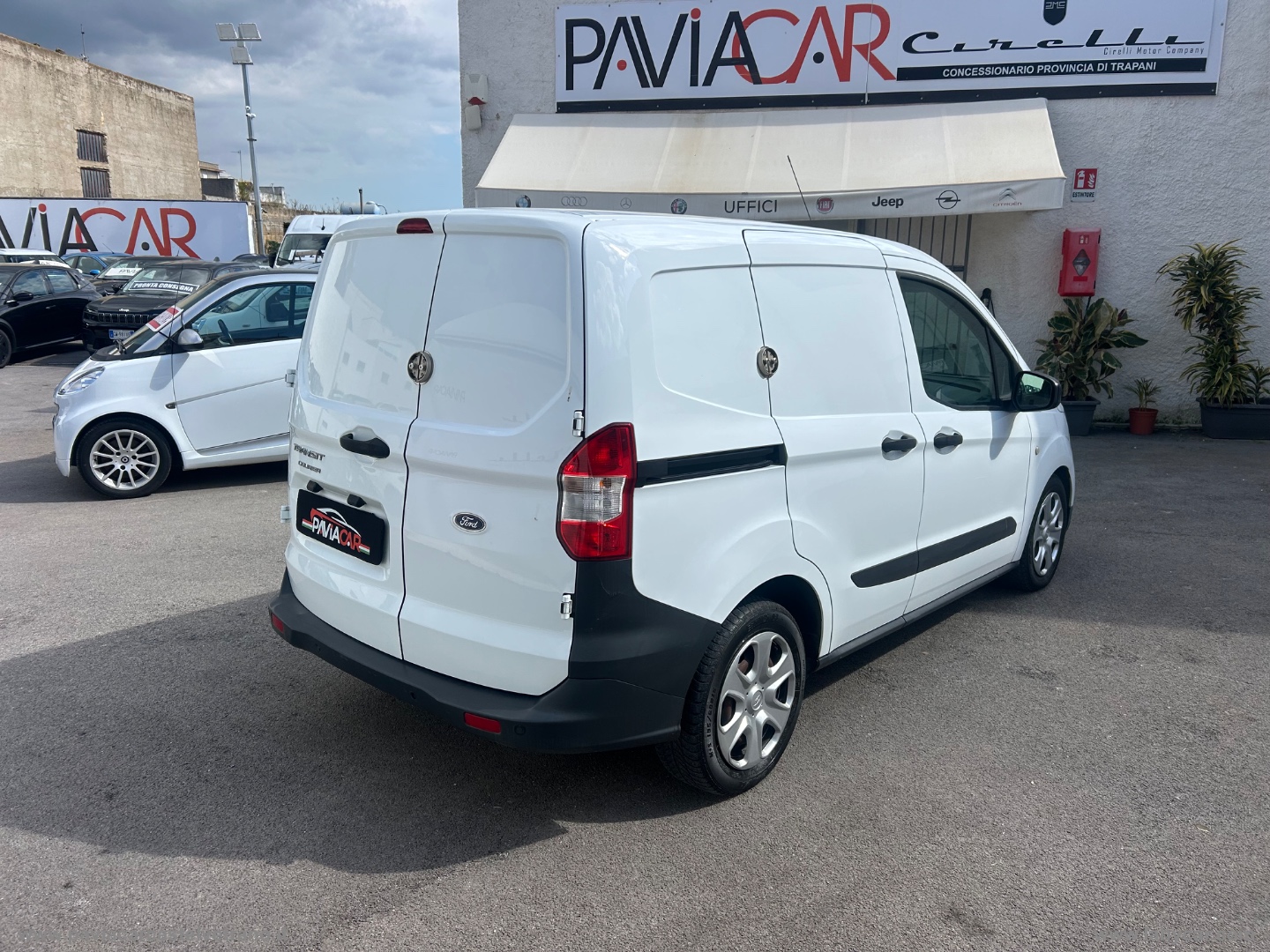 Transit Courier 1.5 TDCi 75CV Van Trend - immagine 11