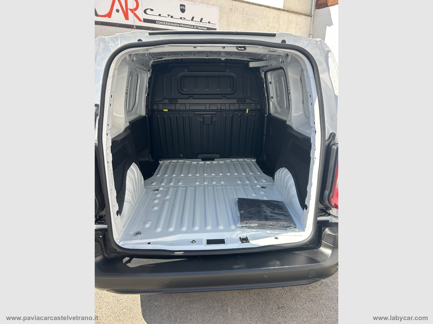 Dobl? 1.5 BlueHdi 100CV PC-TN Van KM/0 - immagine 11