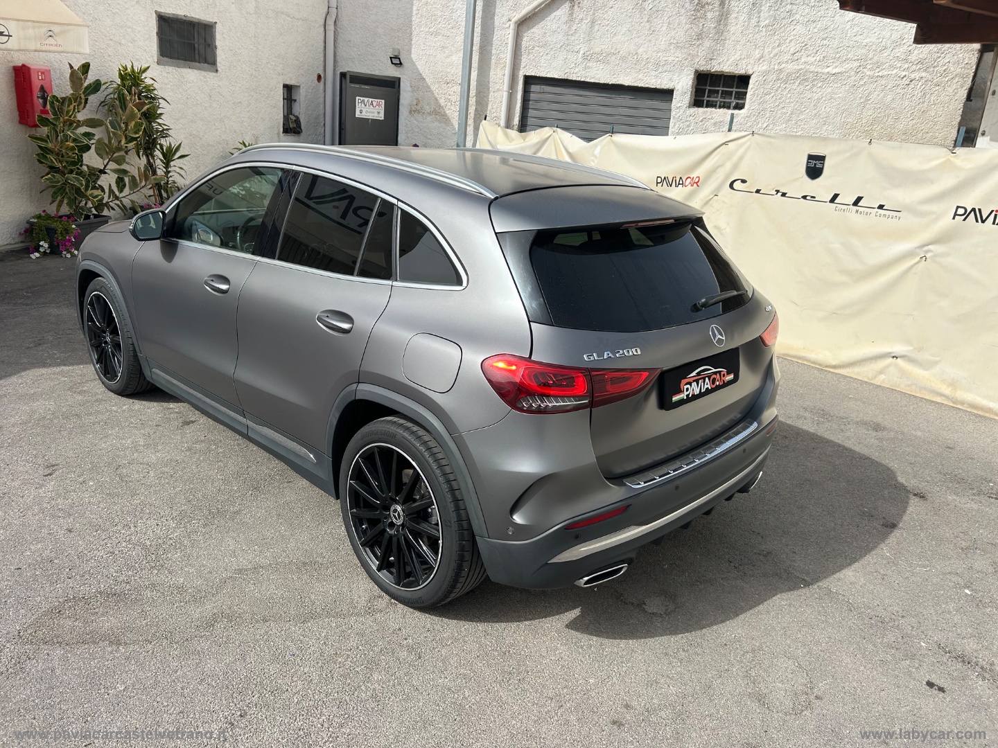 GLA 200 d Automatic 4Matic Premium - immagine 11
