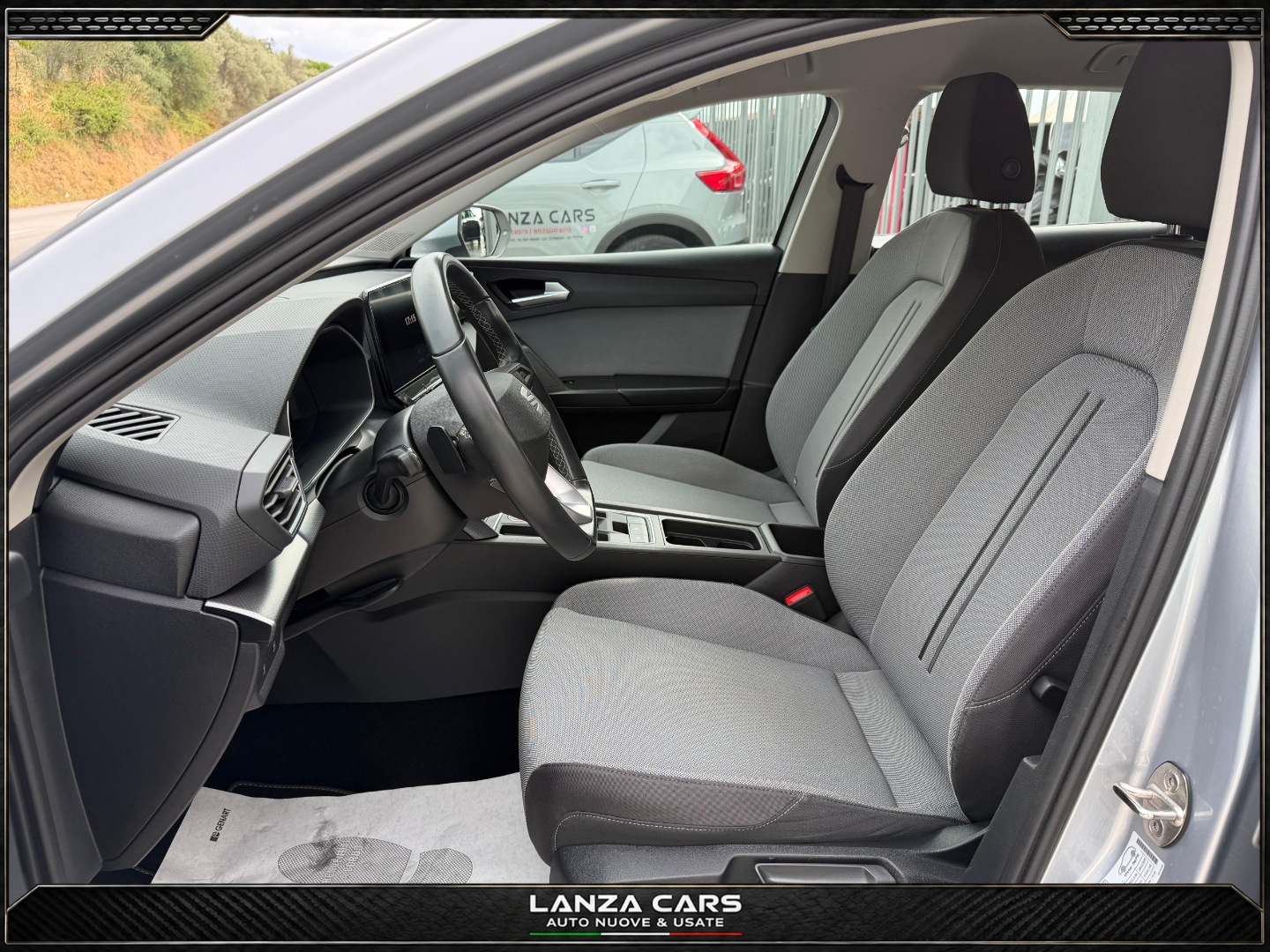 Leon ST 2.0 TDI 150CV DSG Business - immagine 11