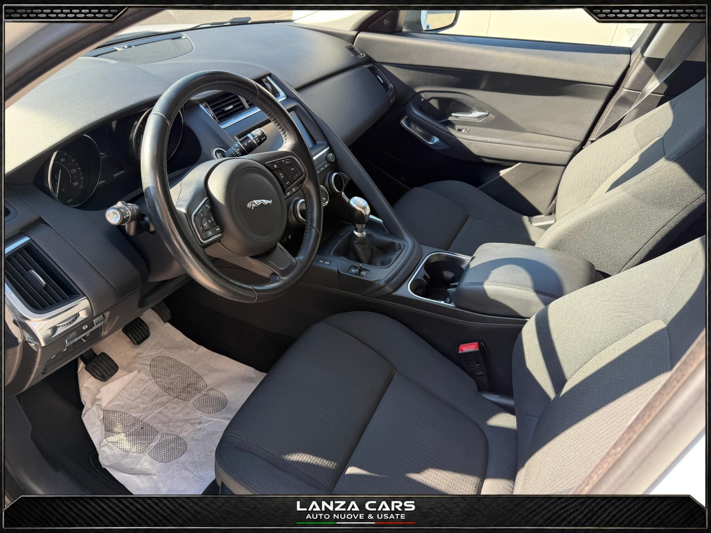 E-Pace 2.0D 150CV - immagine 11