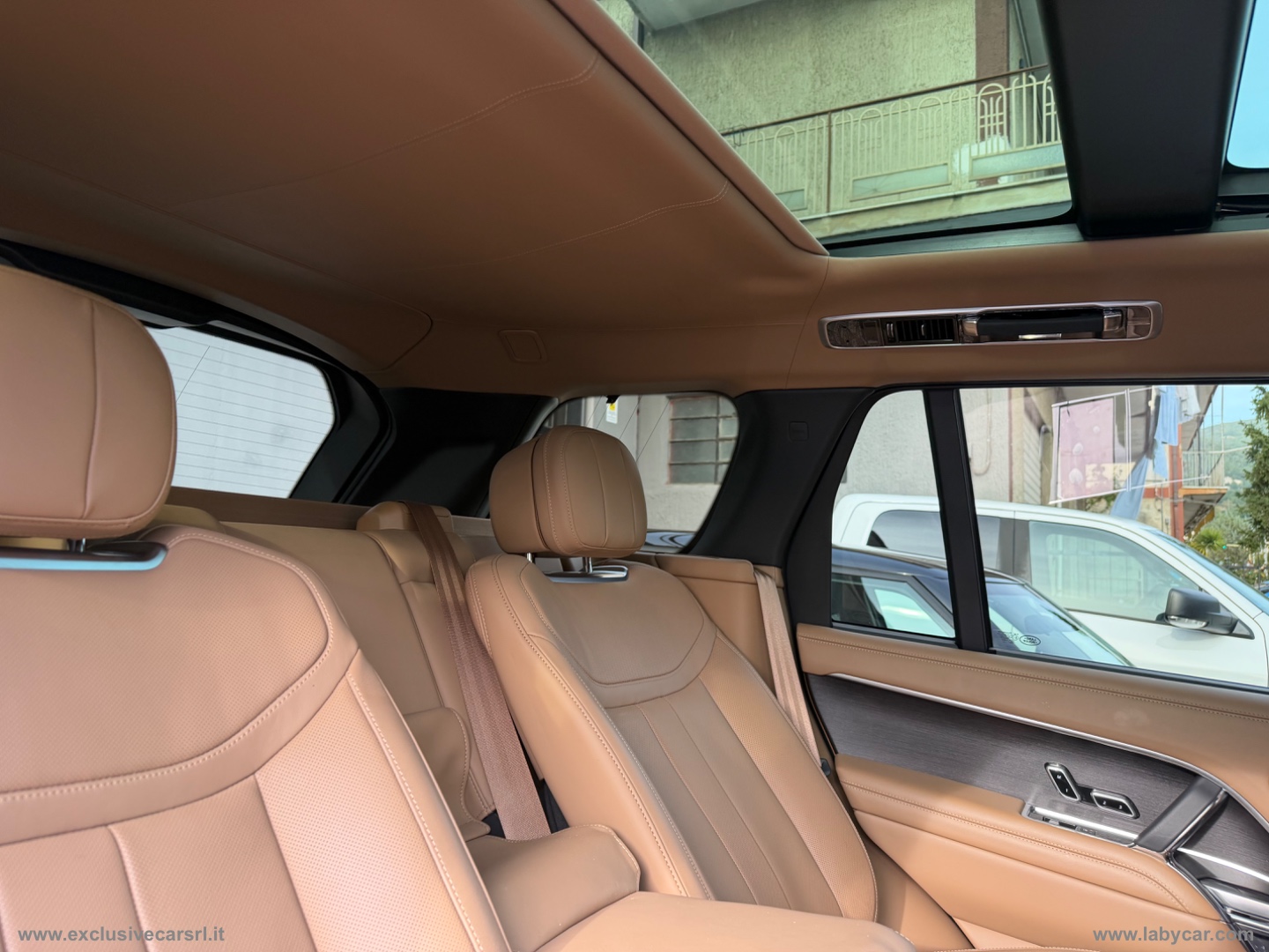 Range Rover 3.0D l6 350CV Autobiog. LWB POSS. SUB LEASING - immagine 11