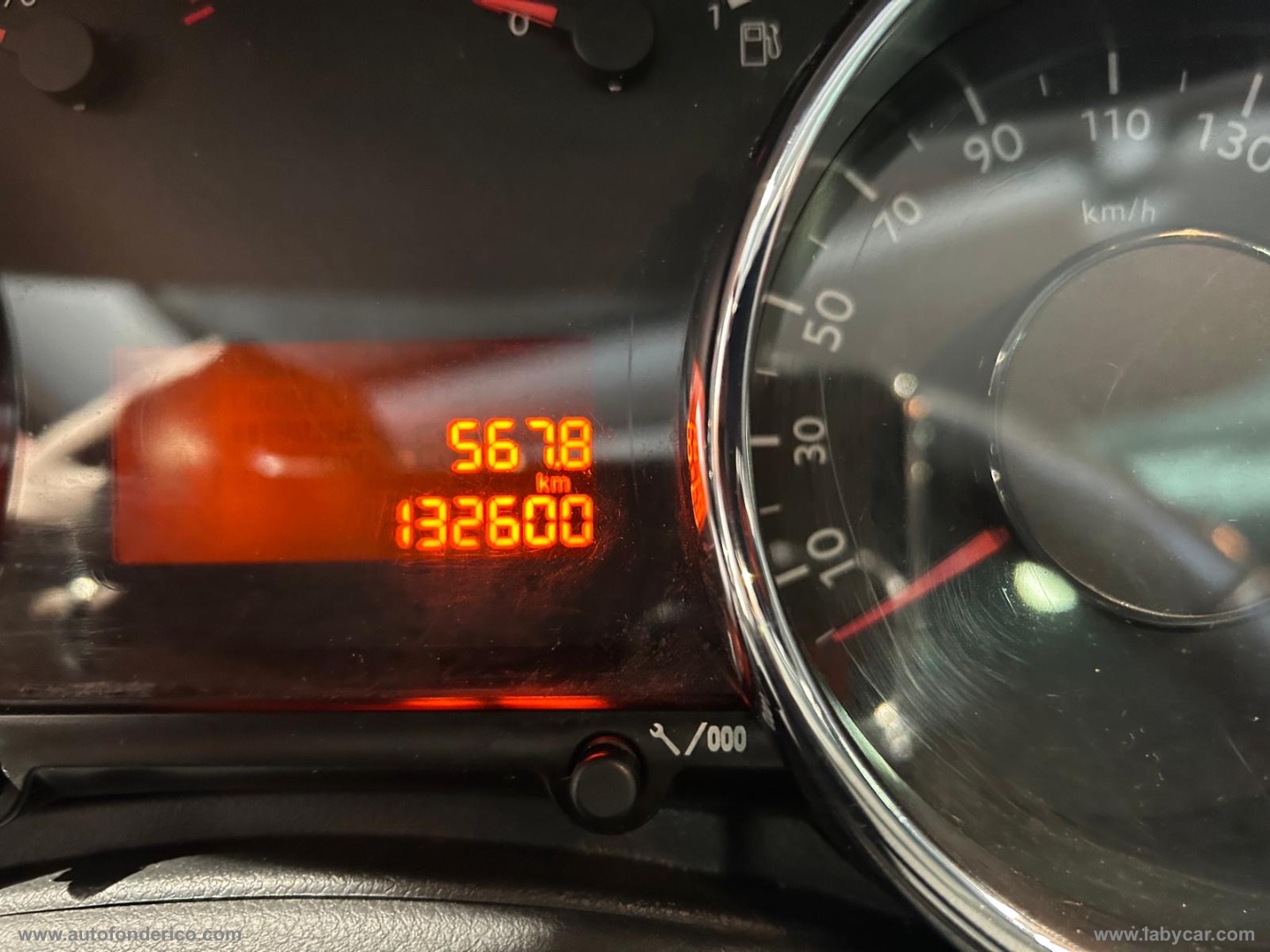 3008 1.6 HDi 112 CV Business - immagine 11