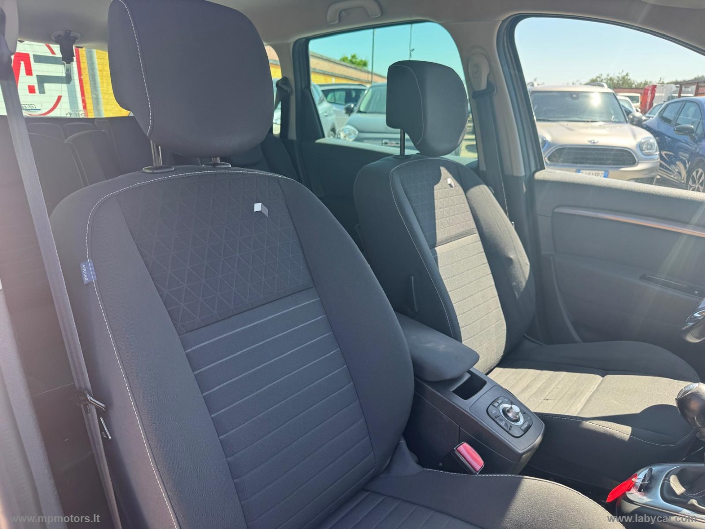 SCENIC LIMITED 7 POSTI 1.5 dCi 110CV - immagine 11