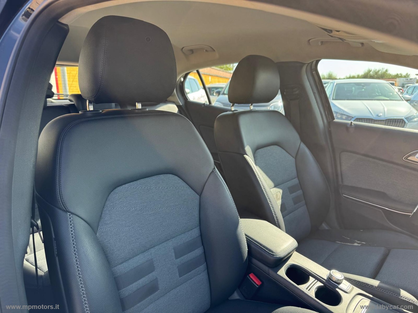 GLA 180D AUTOMATIC SPORT 1.5 109CV - immagine 11