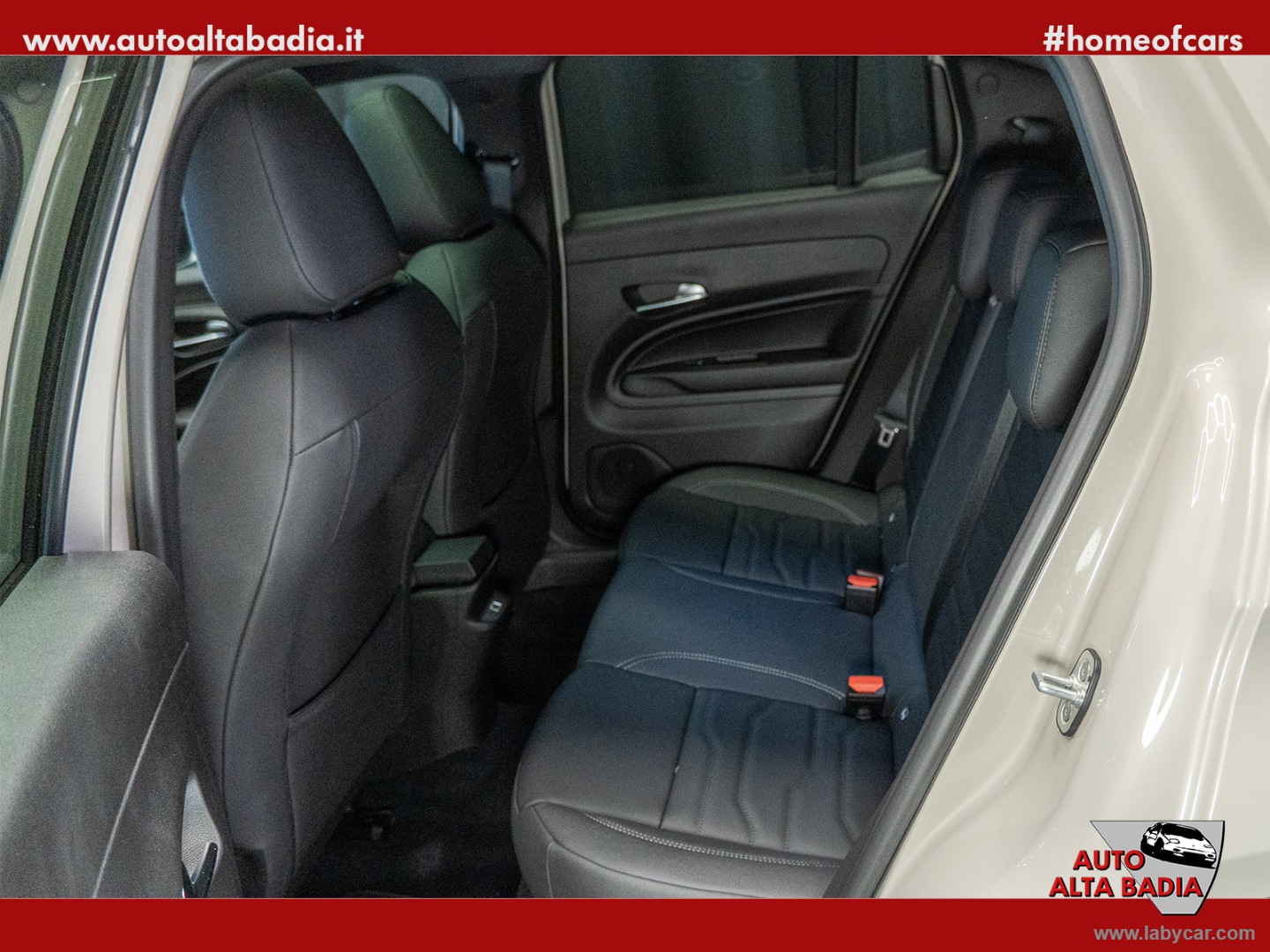 Avenger 1.2 TURBO e-HYBRID 4xe Overland | 145CV - immagine 11