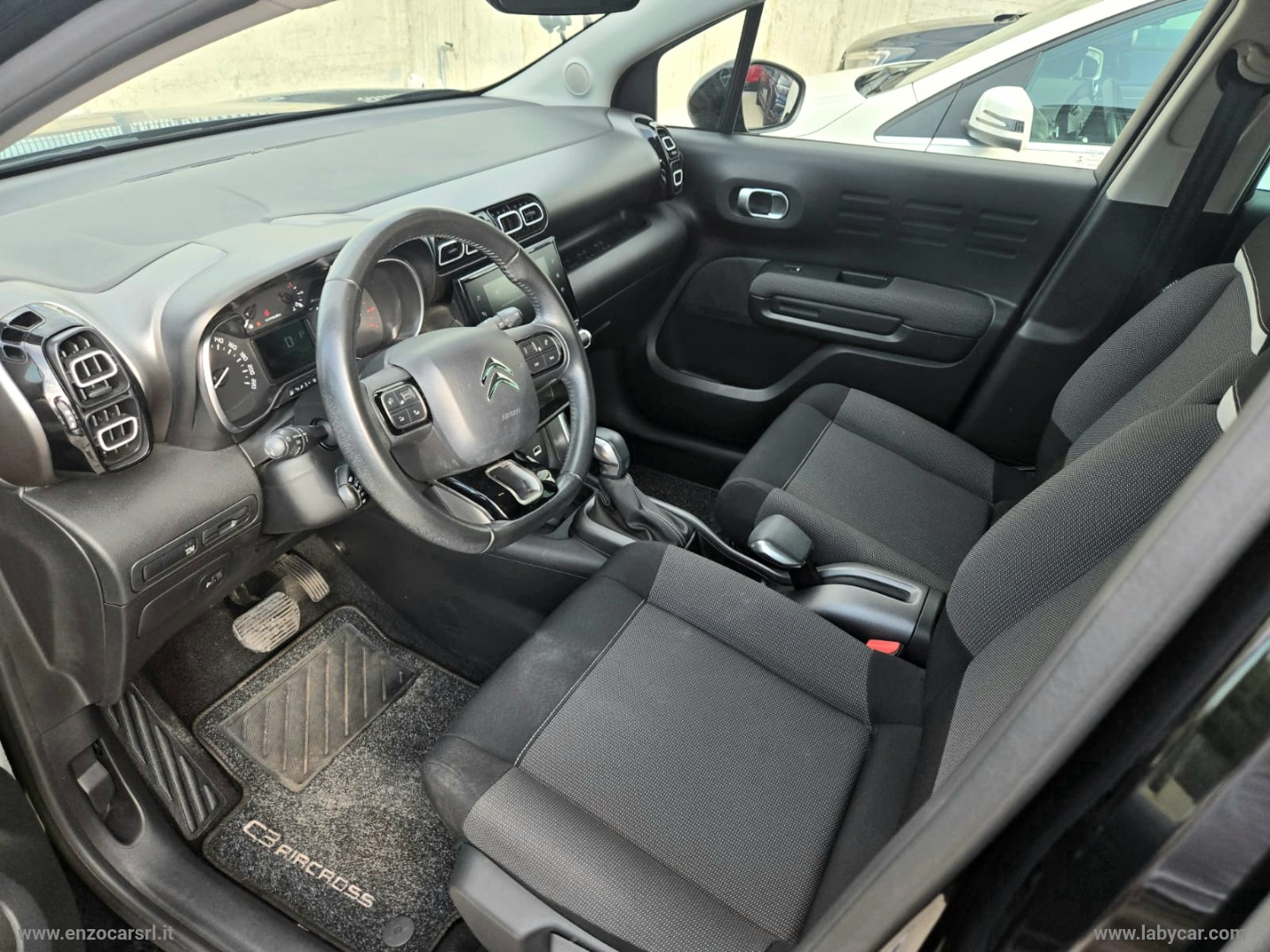 C3 Aircross BlueHDi 120 S&S EAT6 Shine 2020 - immagine 11