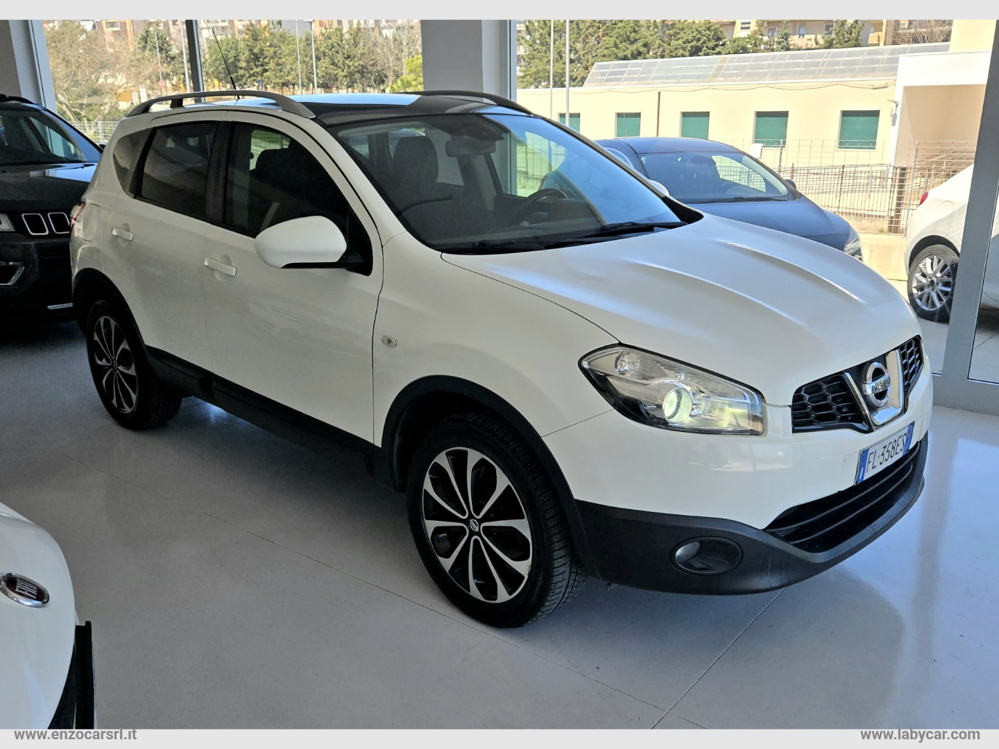 Qashqai 1.5 dCi DPF Tekna TETTO PANORAMICO - immagine 11