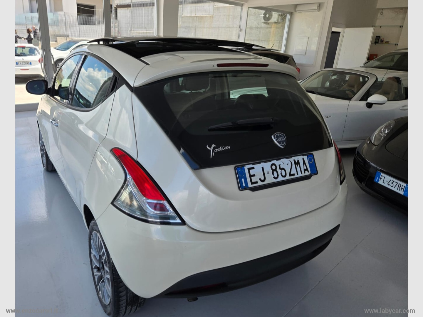Ypsilon 1.3 MJT 95 CV 5p. S&S Platinum TETTO APRIBILE - immagine 11
