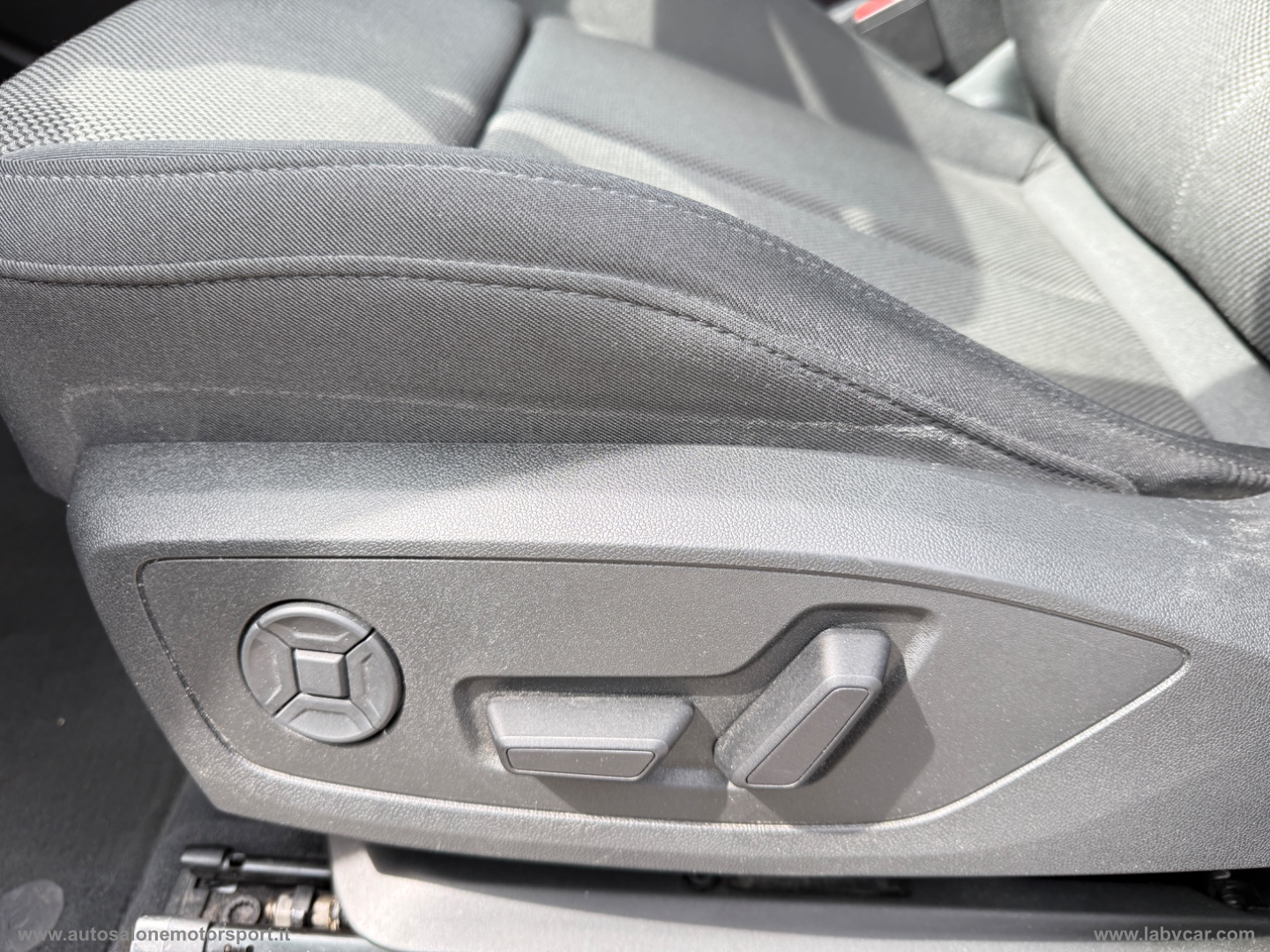 Q3 SPB 40 TDI quattro S tr. Ident. Black - immagine 11