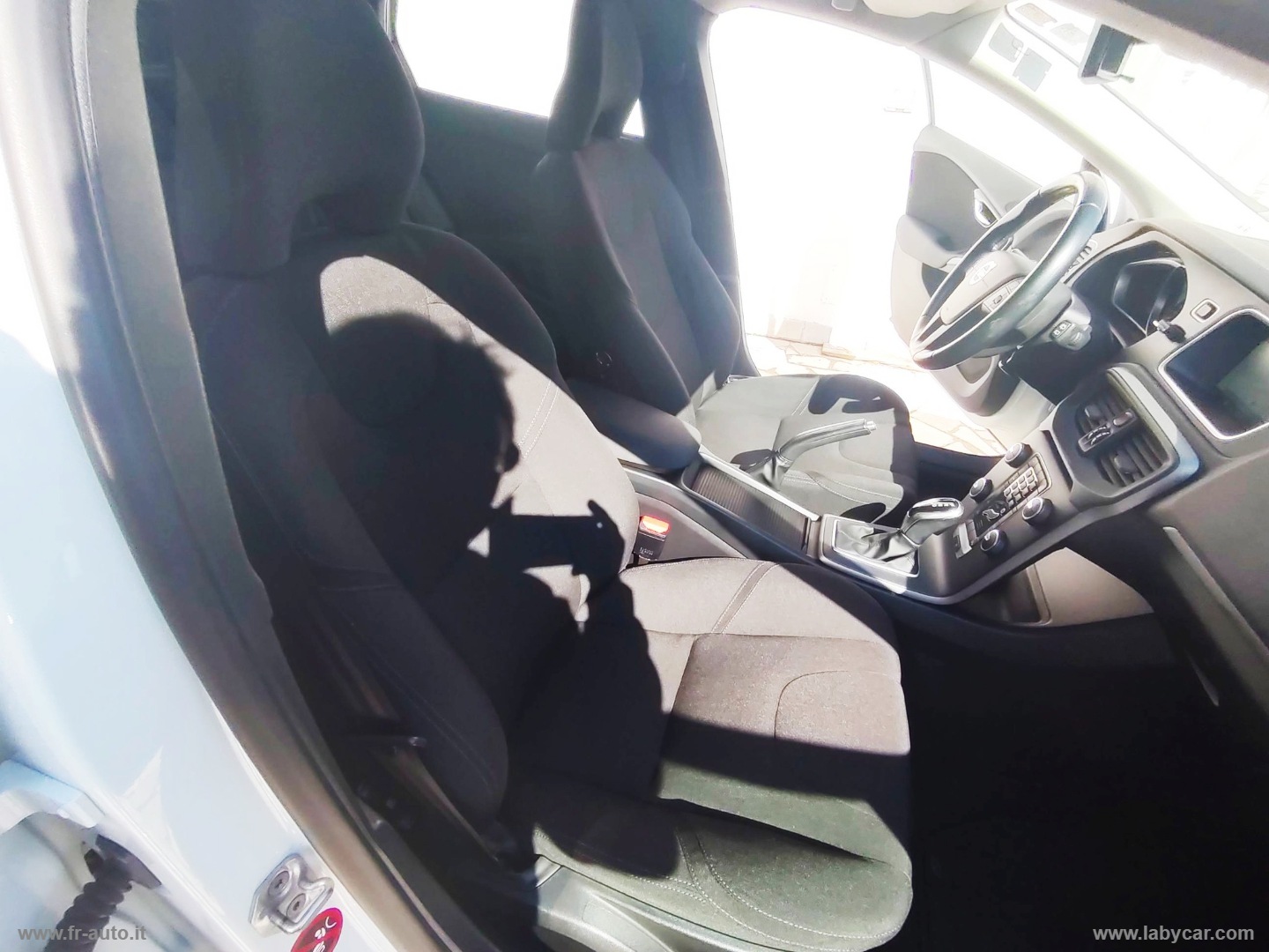 V40 D2 1.6 Powershift Summum - immagine 11