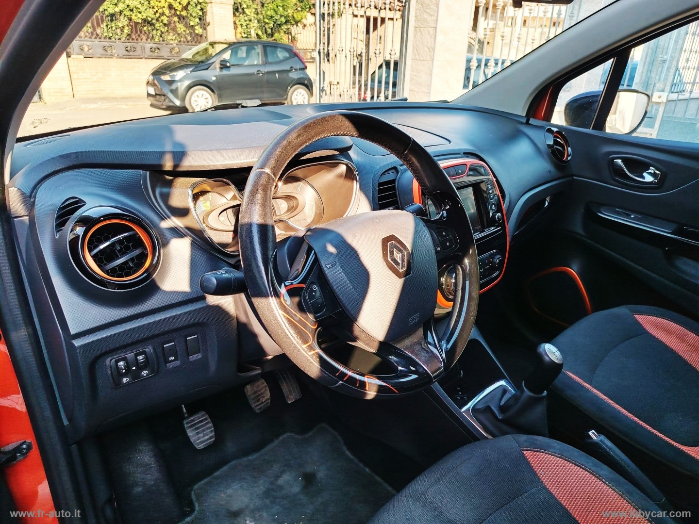 Captur 0.9 TCe 12V 90 CV S&S Ener.R-Link - immagine 11
