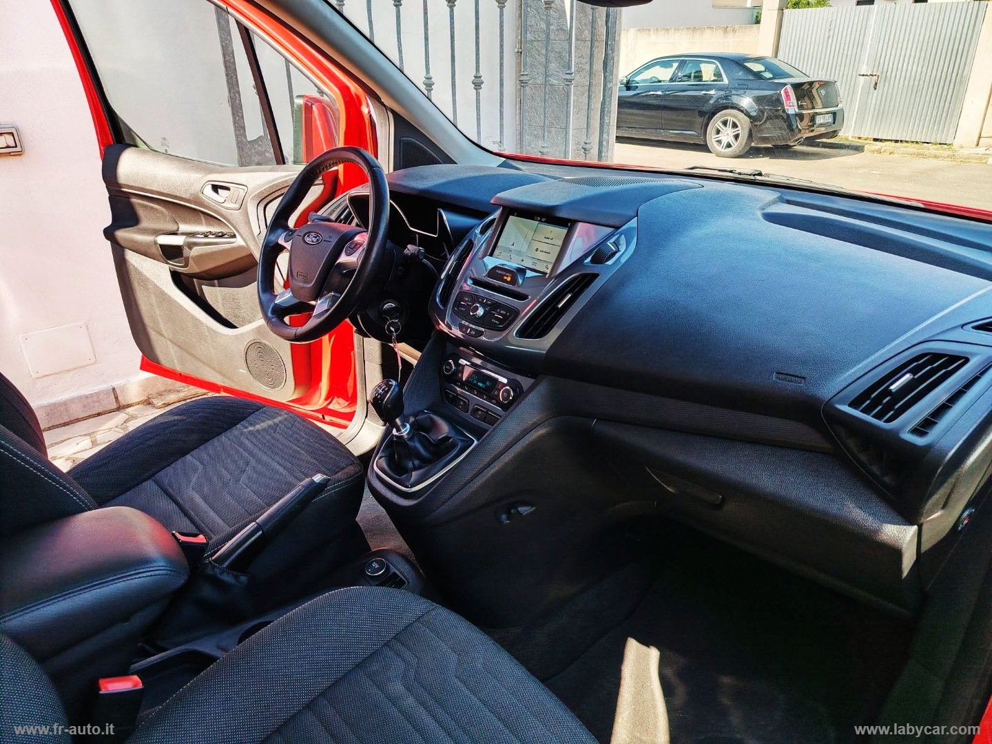 Tourneo Connect 1.5 TDCi 120 CV Tit. - immagine 11