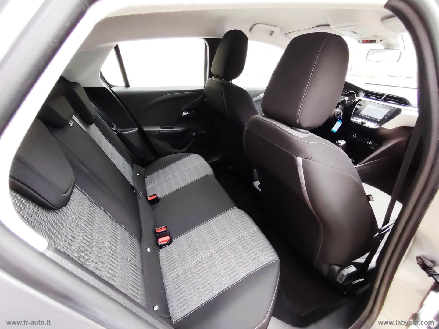 Corsa 1.5 D 100 CV GS Line - immagine 11