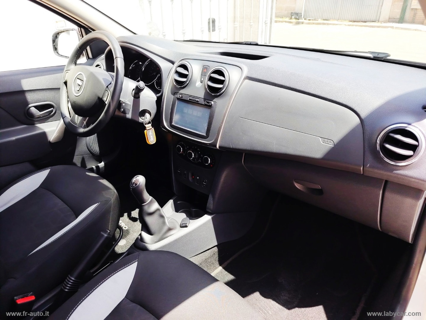 Sandero Stepway 1.5 dCi 8V 90 CV Prest. - immagine 11